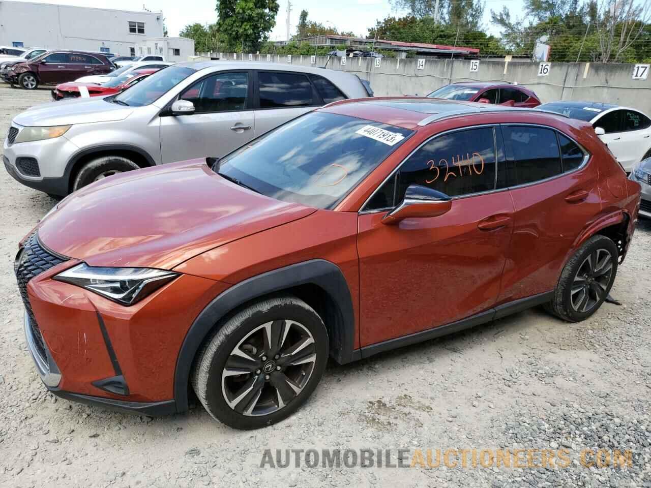 JTHX3JBH9L2024660 LEXUS UX 200 2020