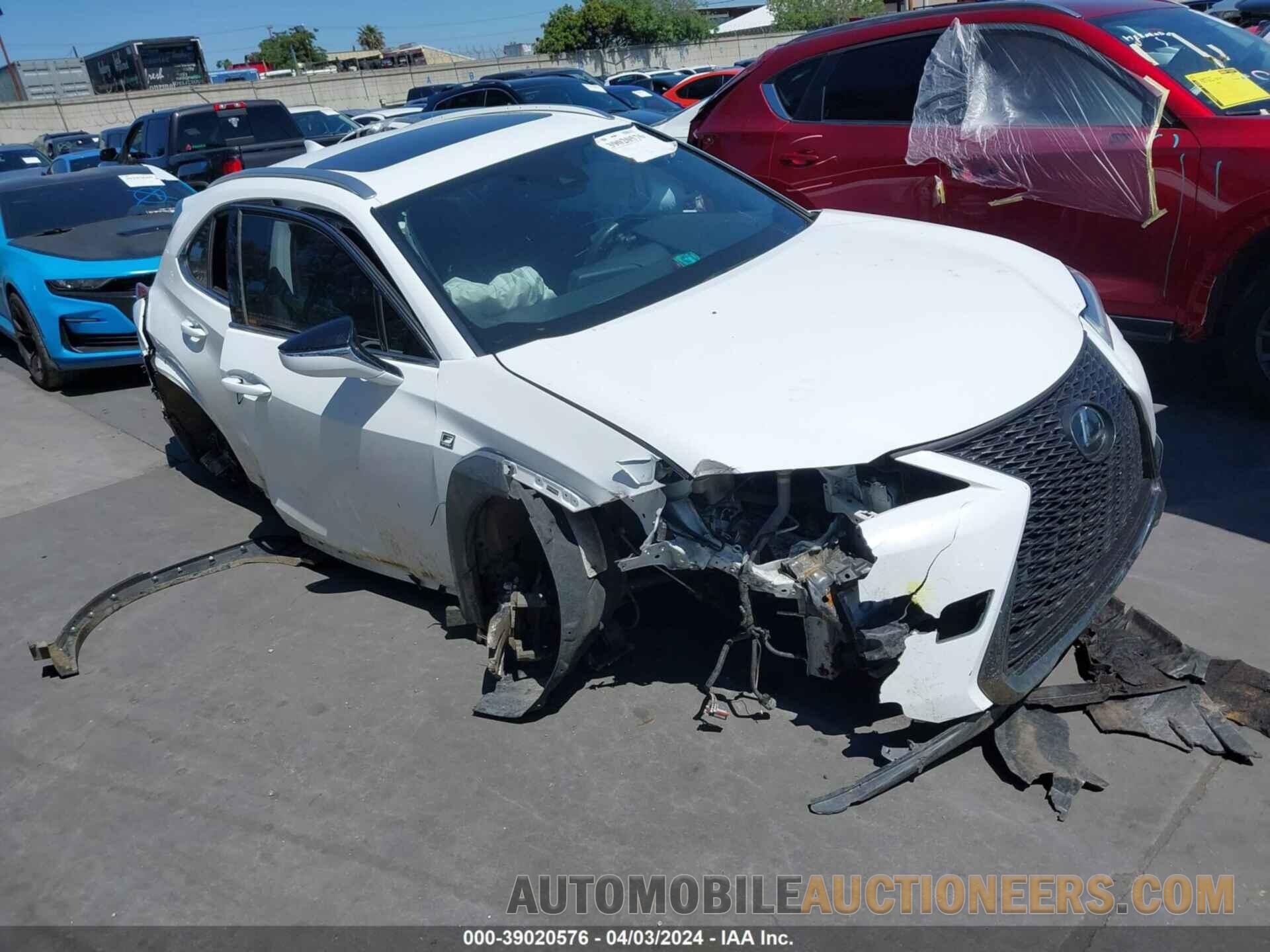 JTHY3JBH0K2014411 LEXUS UX 200 2019