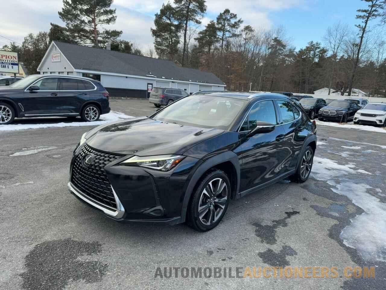 JTHY3JBH0K2015719 LEXUS UX 200 2019