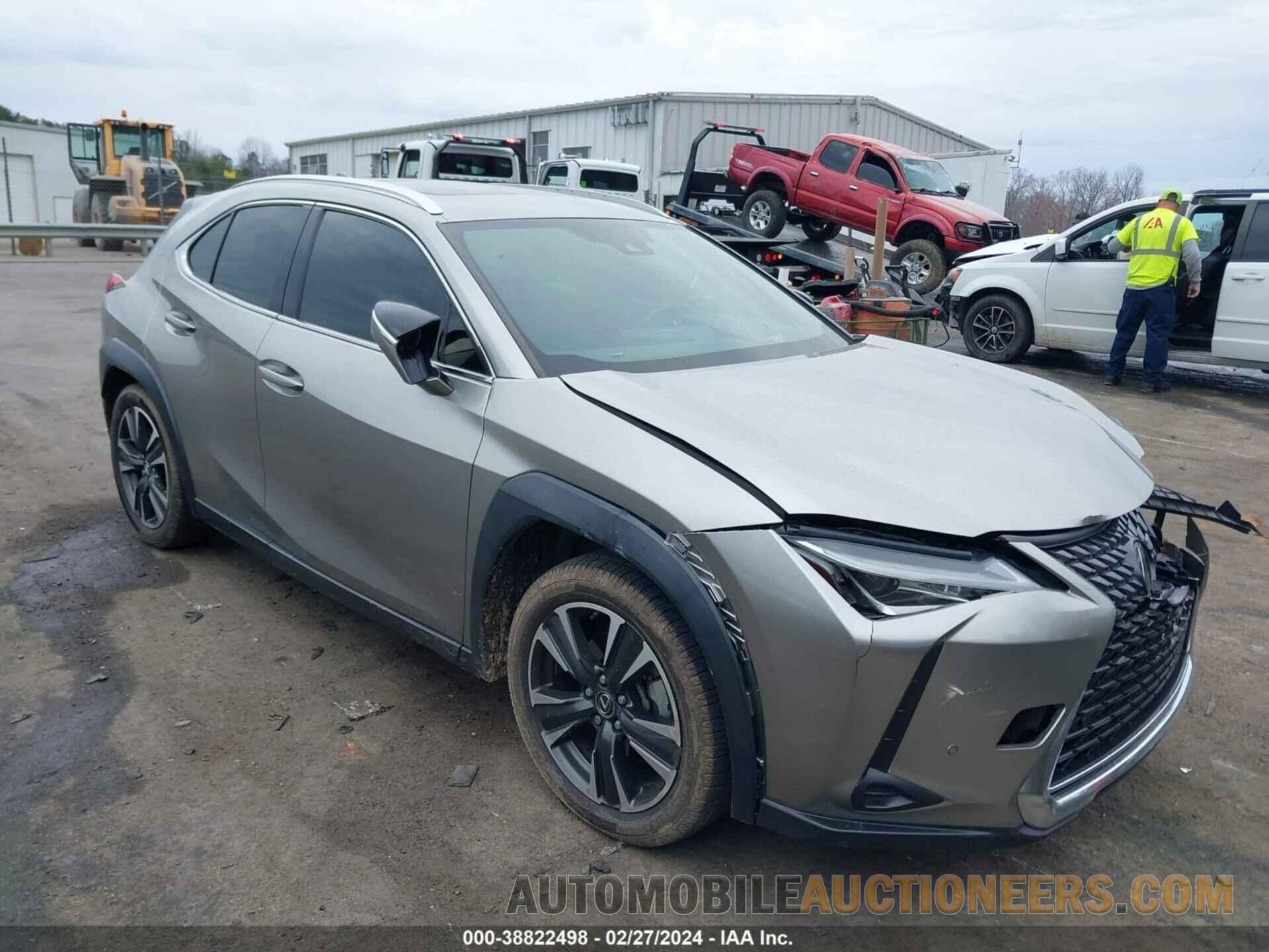 JTHY3JBH1K2015762 LEXUS UX 200 2019