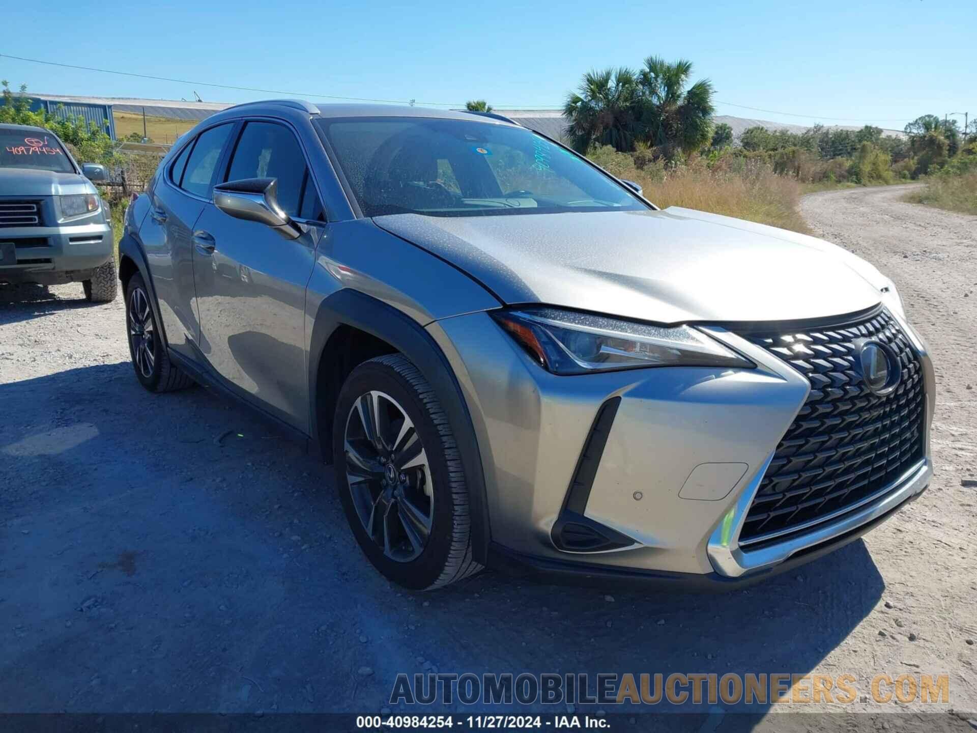 JTHY3JBH3K2003256 LEXUS UX 200 2019