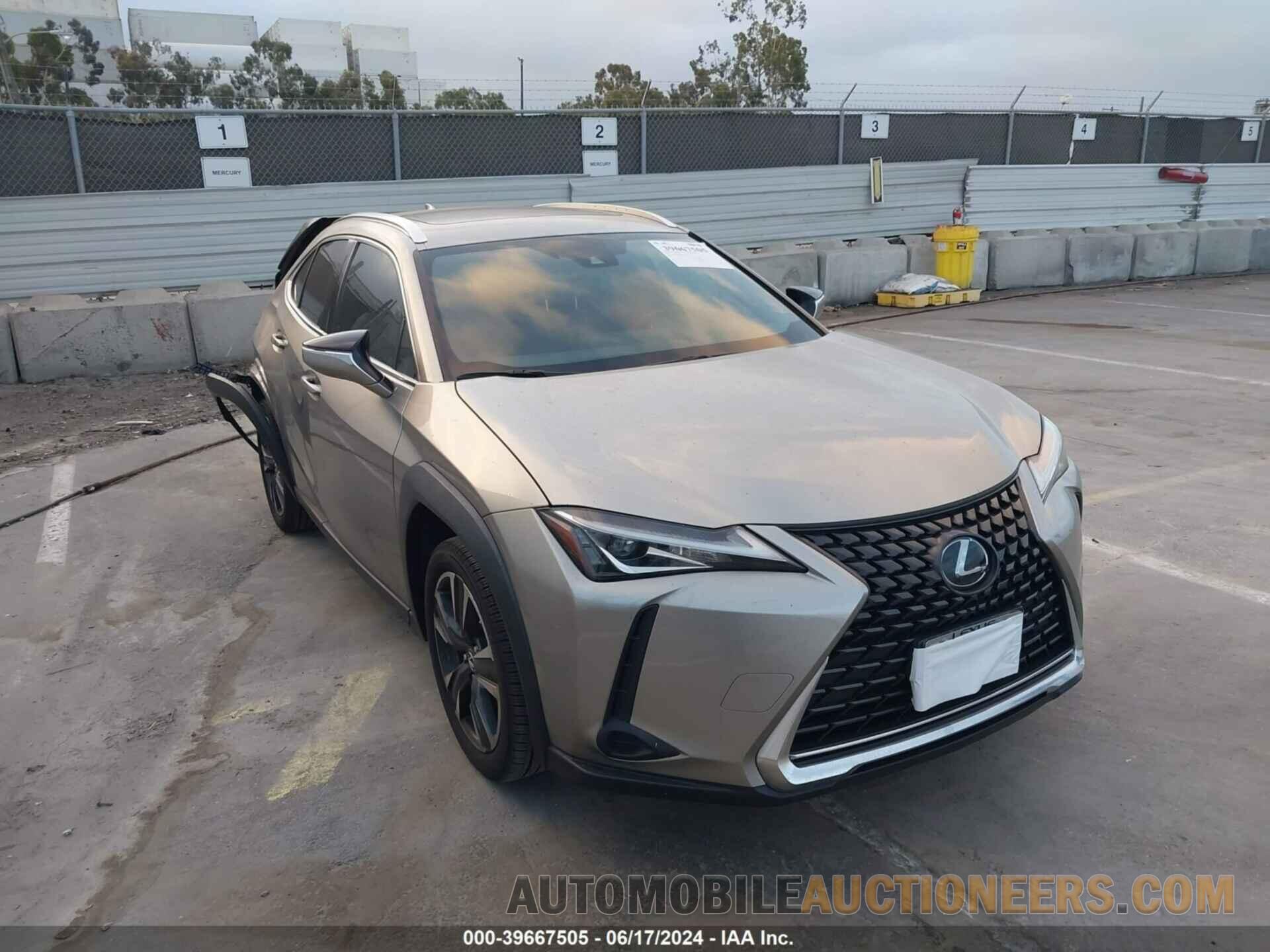 JTHY3JBH3K2003953 LEXUS UX 200 2019