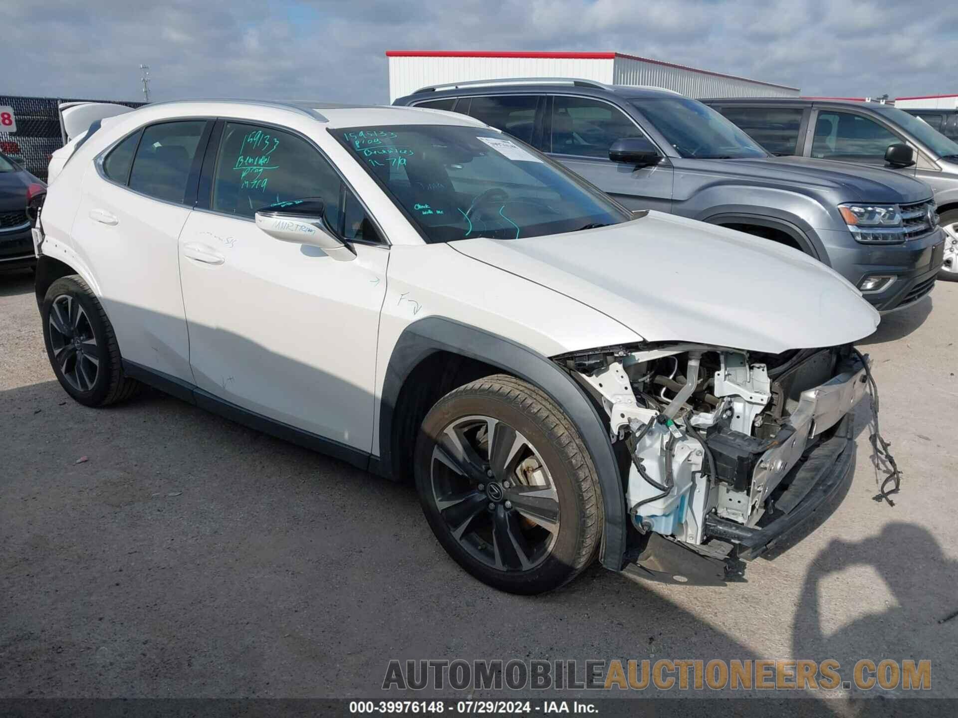 JTHY3JBH8K2020652 LEXUS UX 200 2019