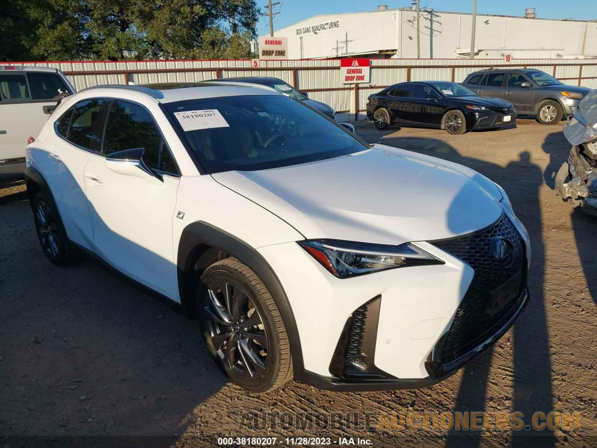 JTHY3JBHXK2006557 LEXUS UX 200 2019