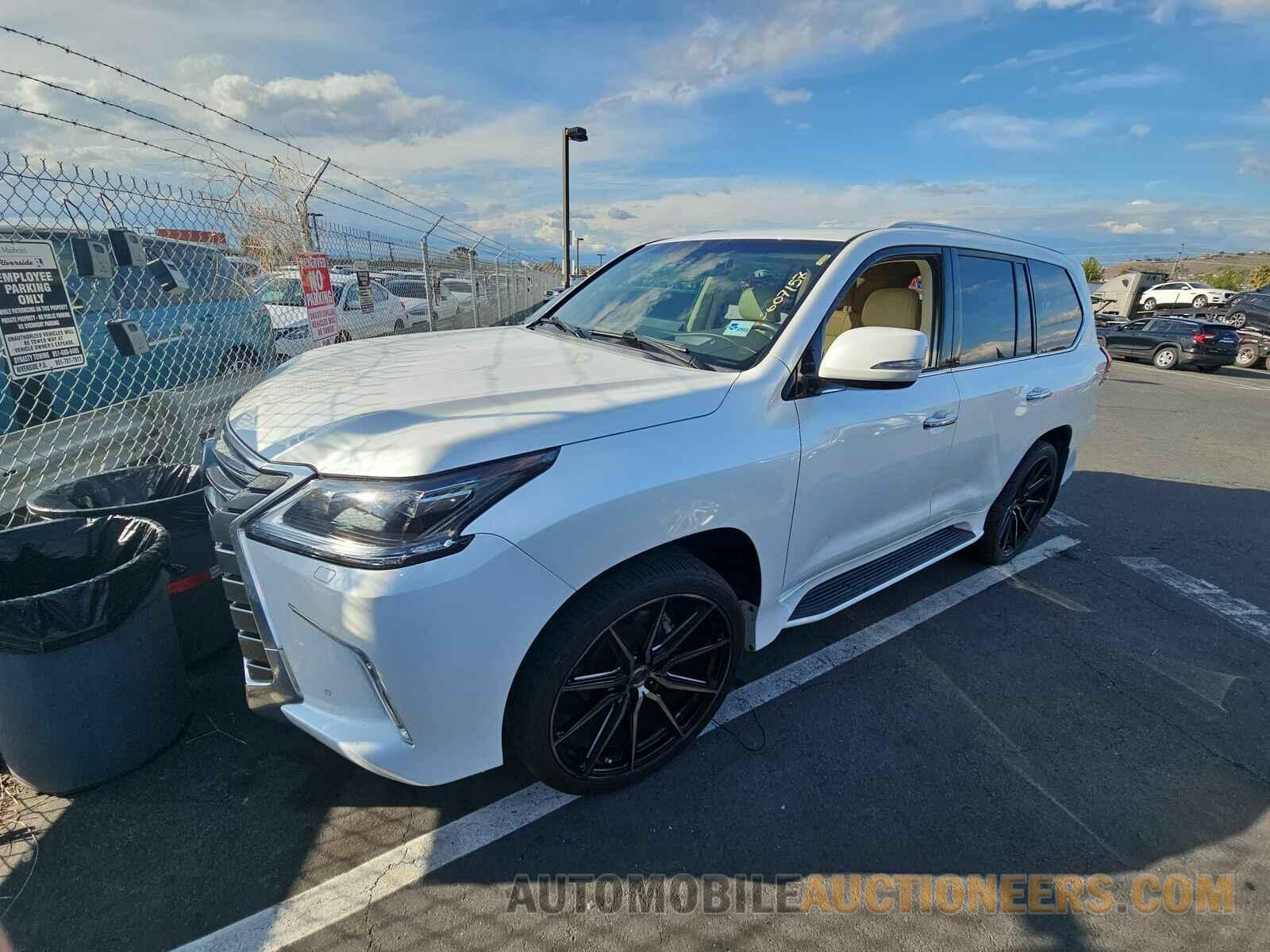 JTJDY7AX8L4322877 Lexus LX 570 2020