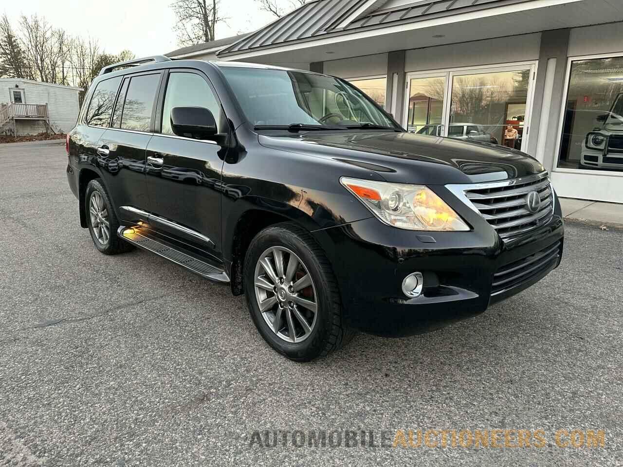 JTJHY7AX1B4066517 LEXUS LX570 2011