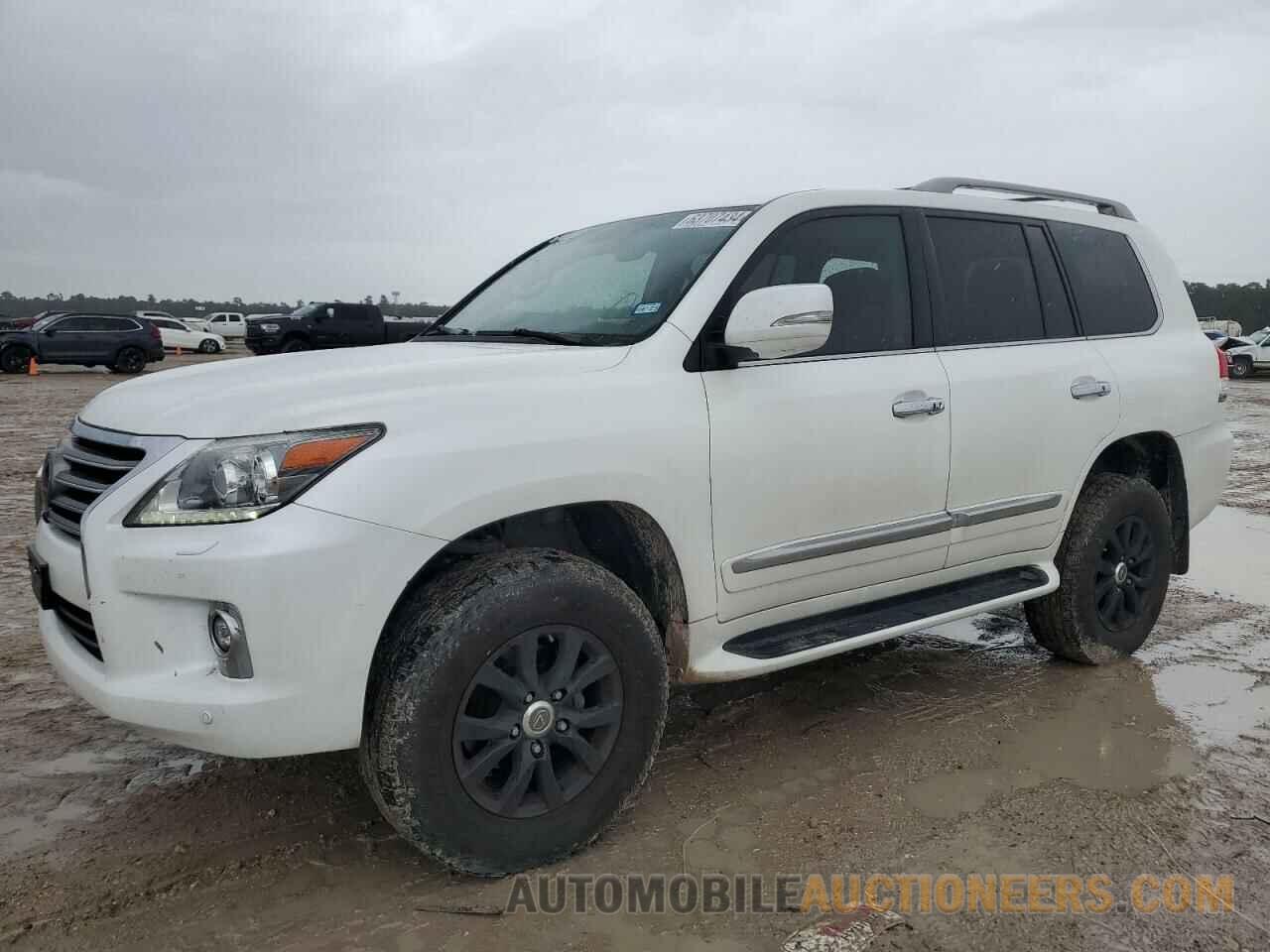 JTJHY7AX1F4166882 LEXUS LX570 2015