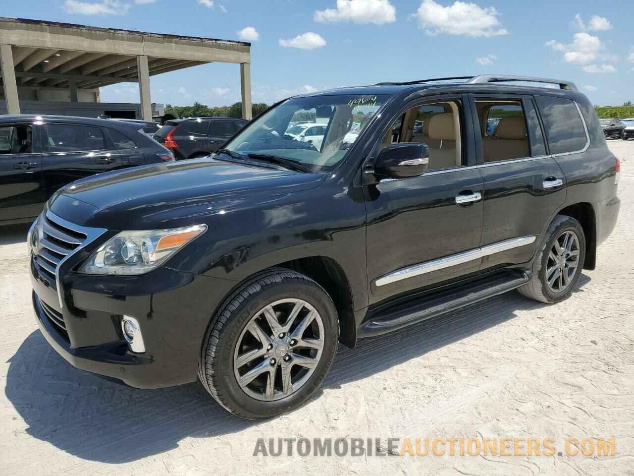 JTJHY7AX1F4182550 LEXUS LX570 2015