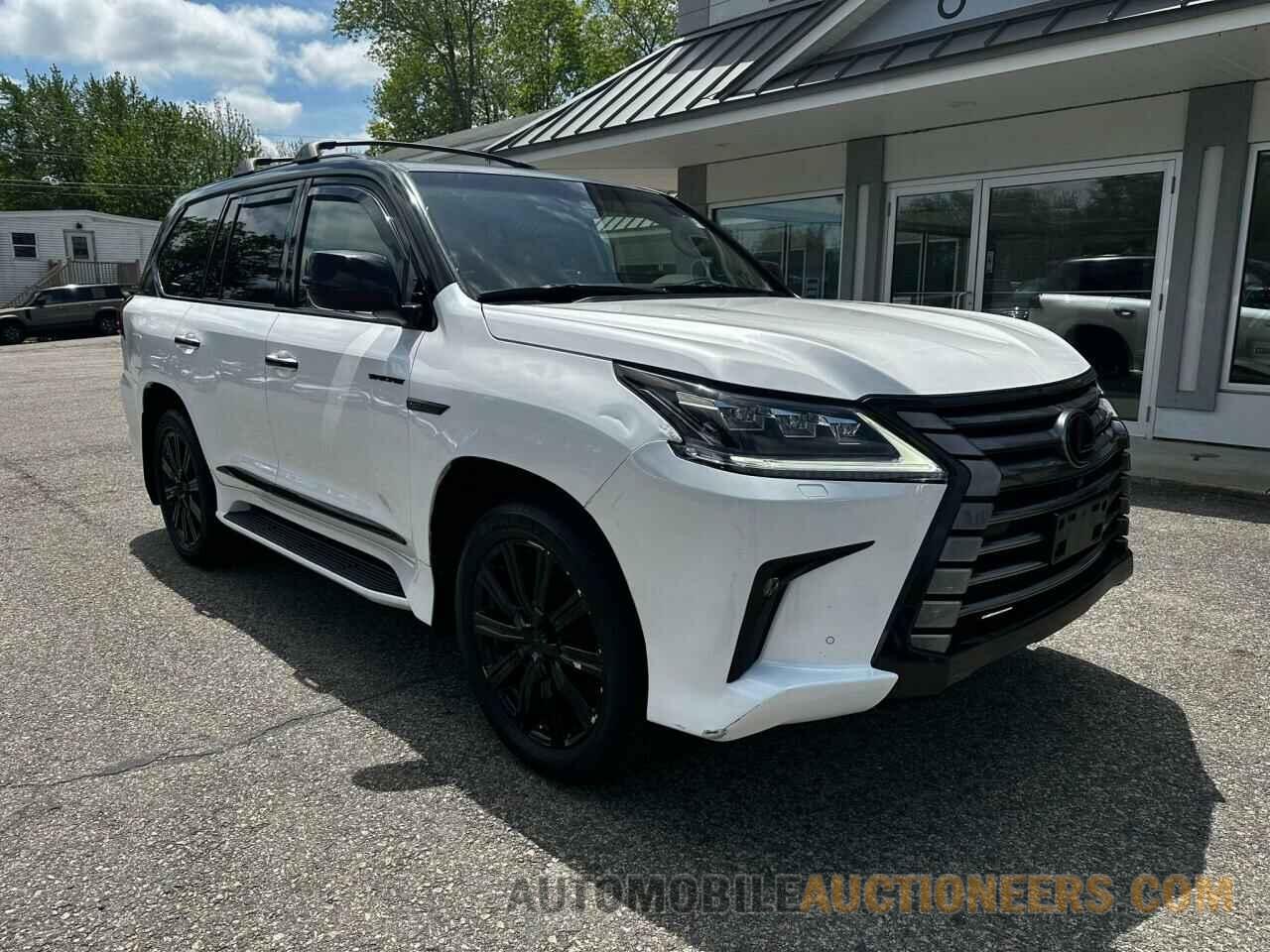 JTJHY7AX1G4220151 LEXUS LX570 2016