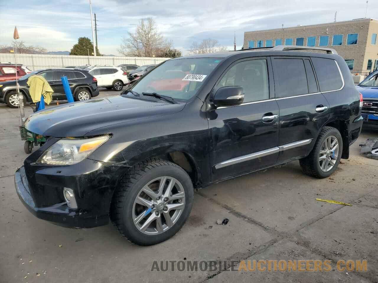 JTJHY7AX2D4130762 LEXUS LX570 2013