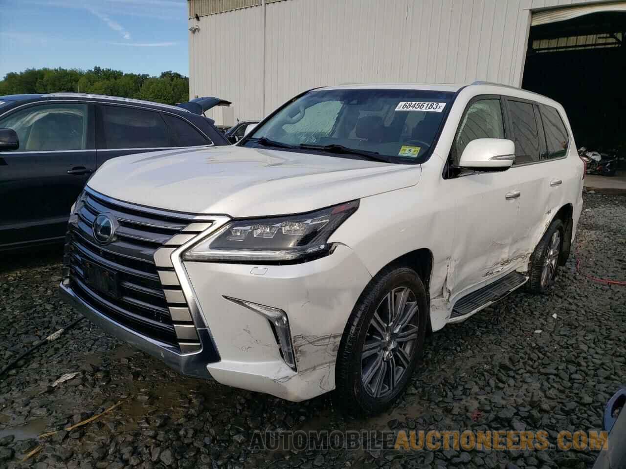 JTJHY7AX3G4206719 LEXUS LX570 2016