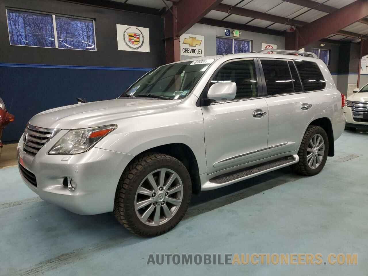 JTJHY7AX5B4073633 LEXUS LX570 2011