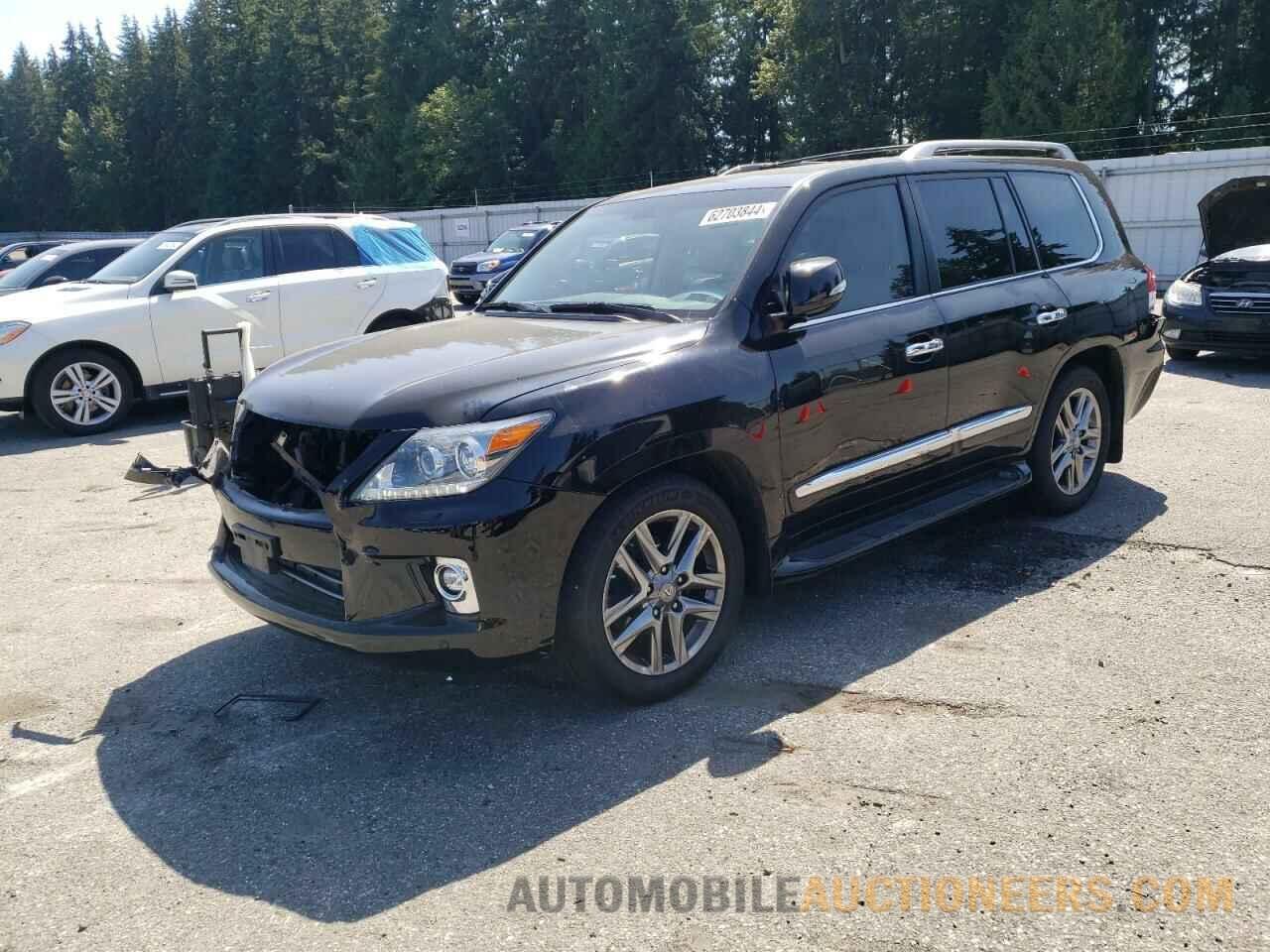 JTJHY7AX5F4166660 LEXUS LX570 2015