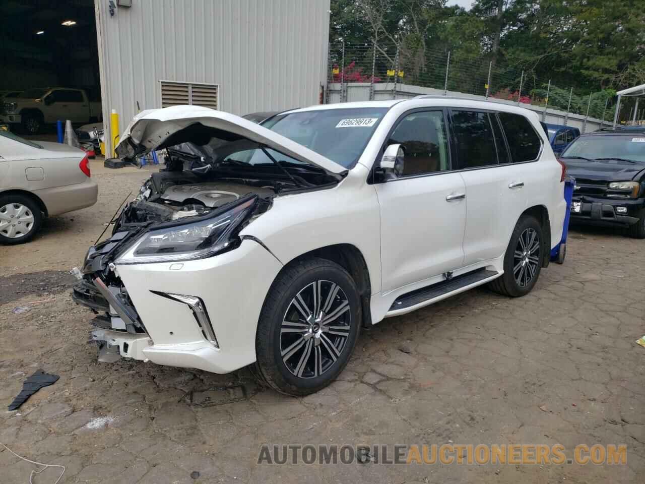 JTJHY7AX7K4310140 LEXUS LX570 2019