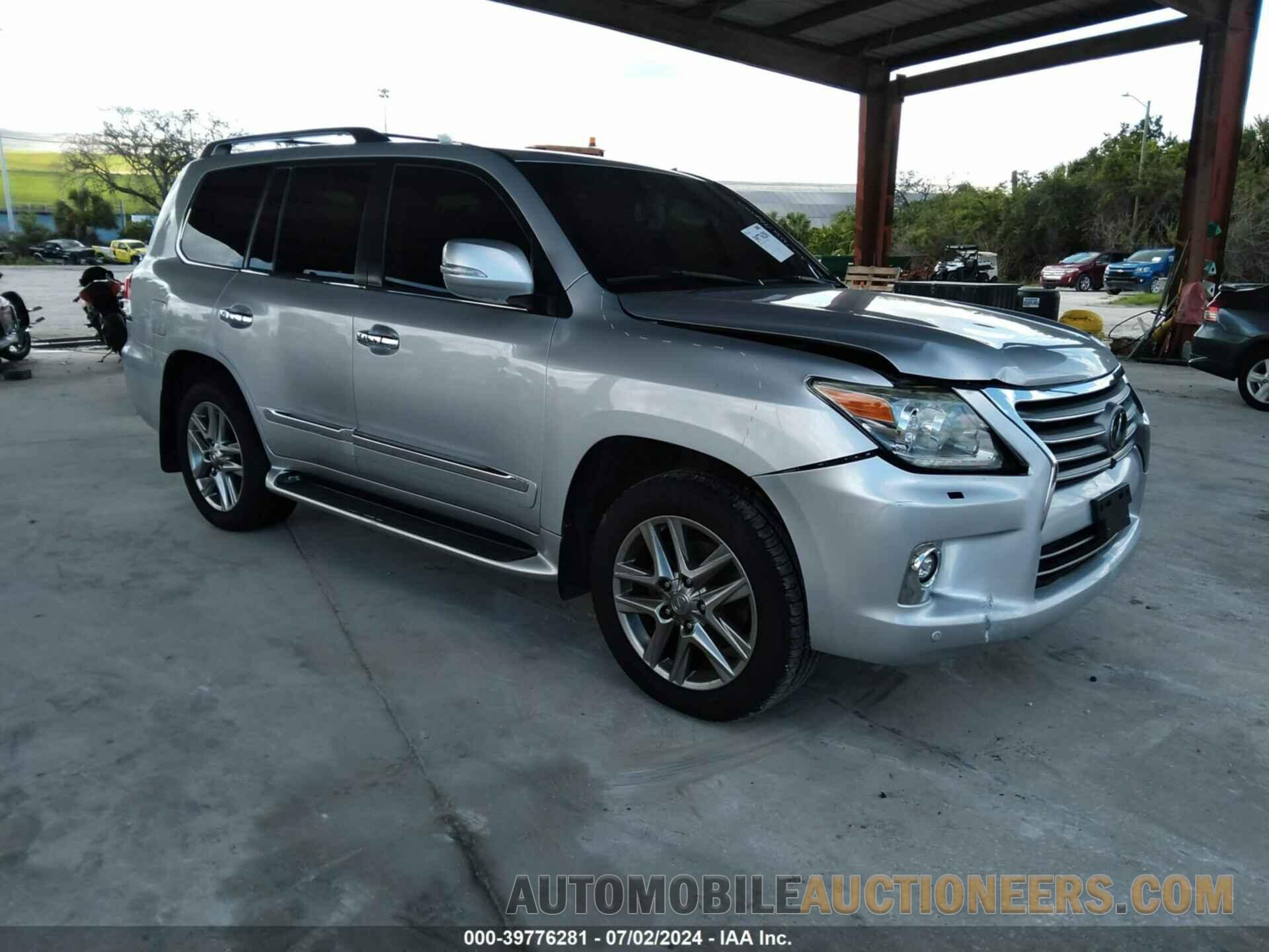 JTJHY7AX8F4177684 LEXUS LX 570 2015