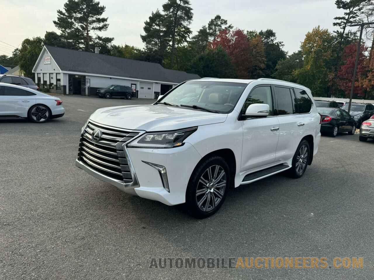 JTJHY7AXXG4219533 LEXUS LX570 2016