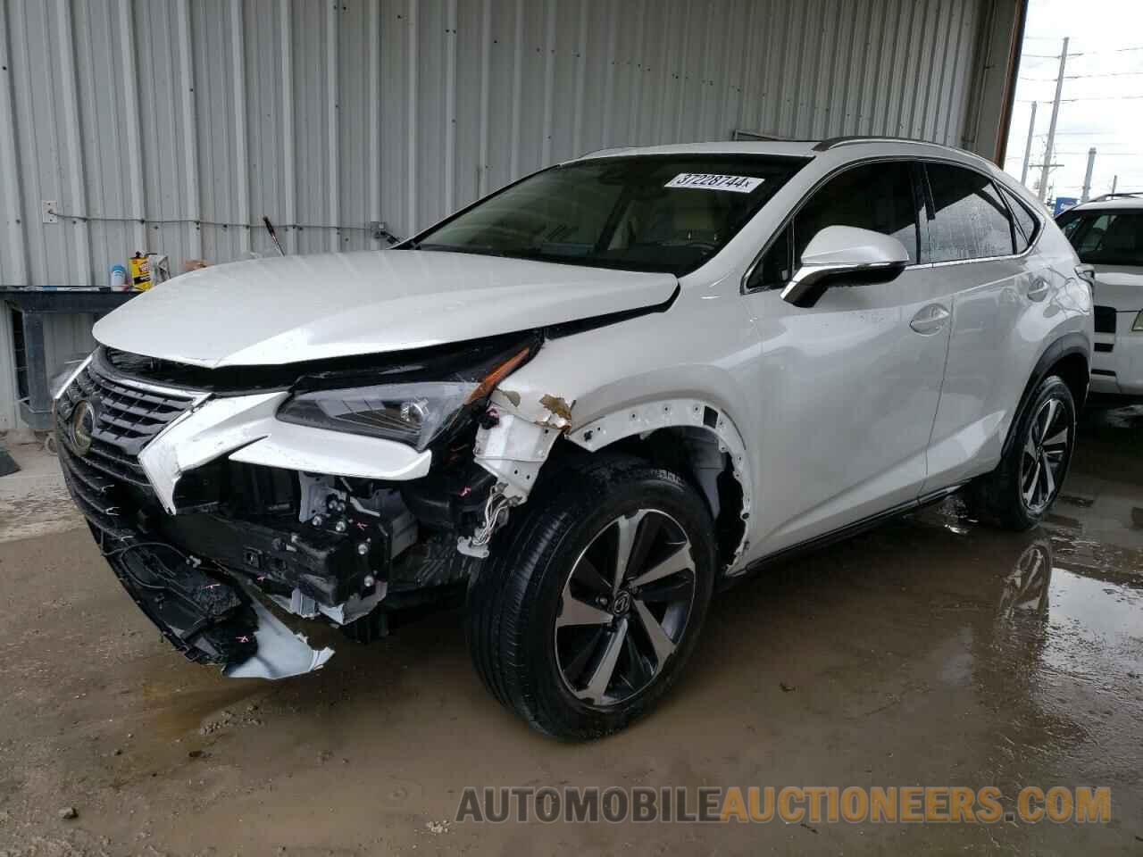 JTJYARBZ2J2112740 LEXUS NX 2018