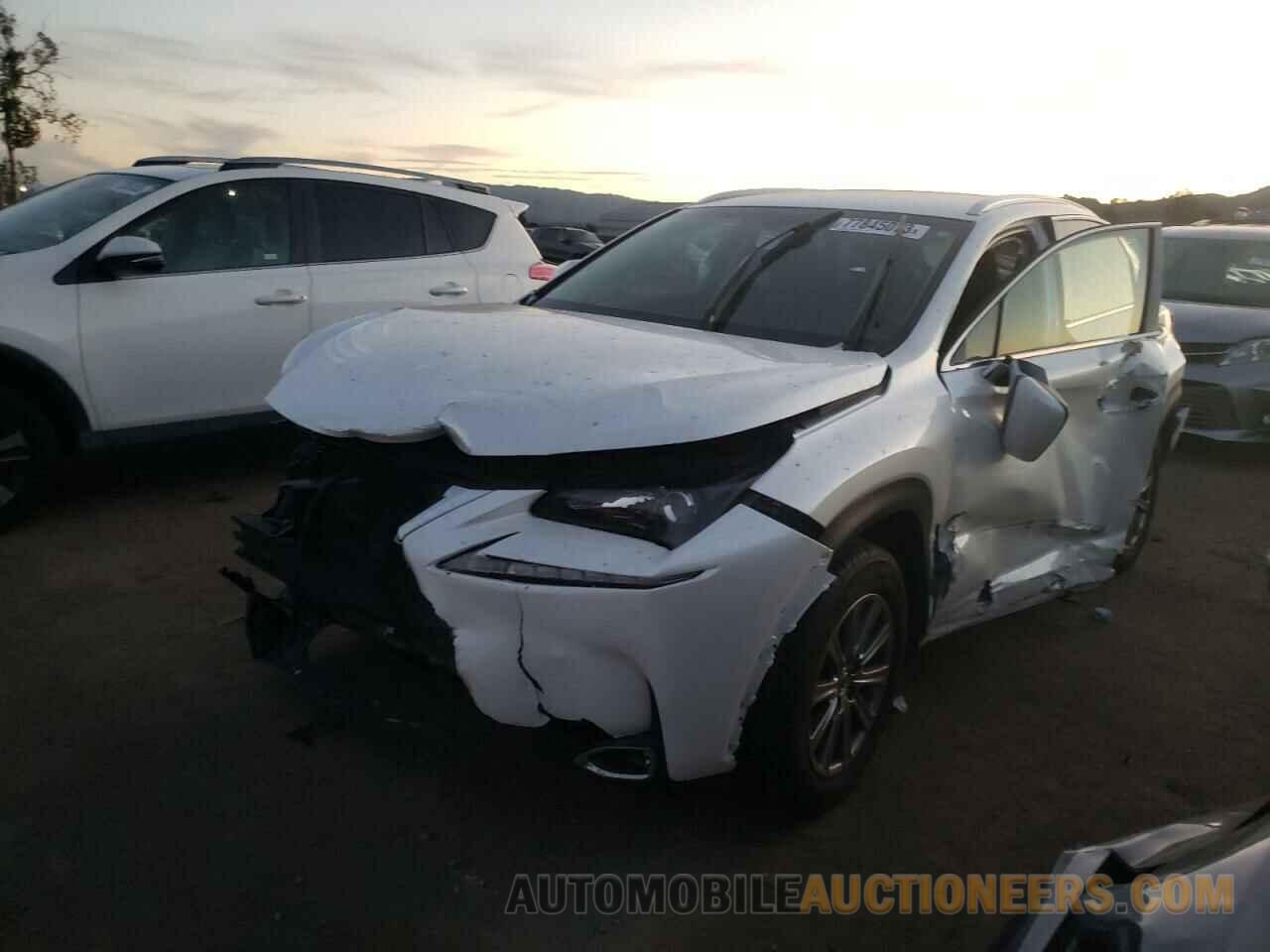 JTJYARBZ9H2070755 LEXUS NX 2017