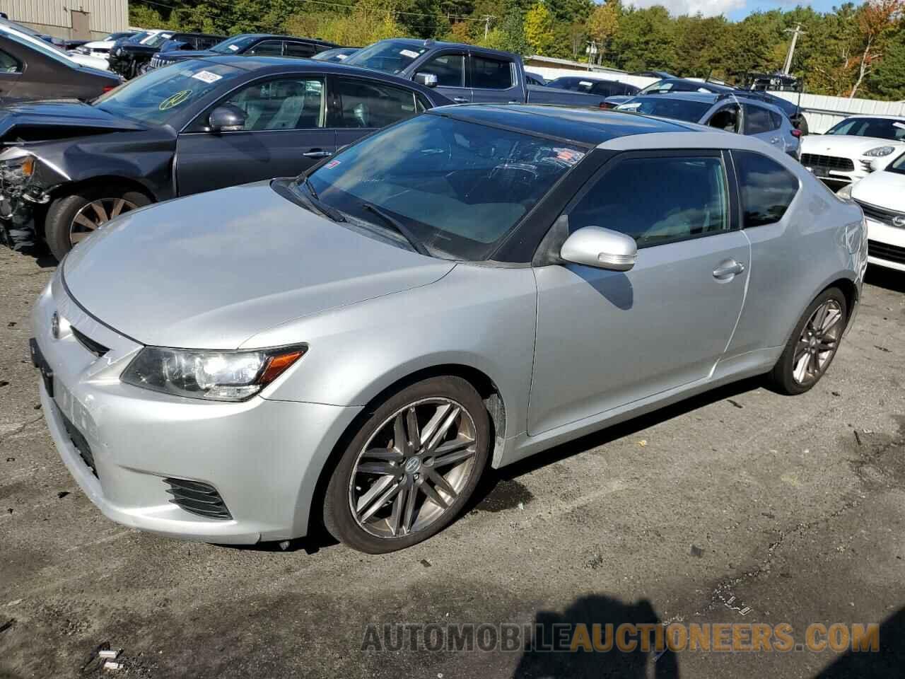 JTKJF5C72C3033828 TOYOTA SCION 2012