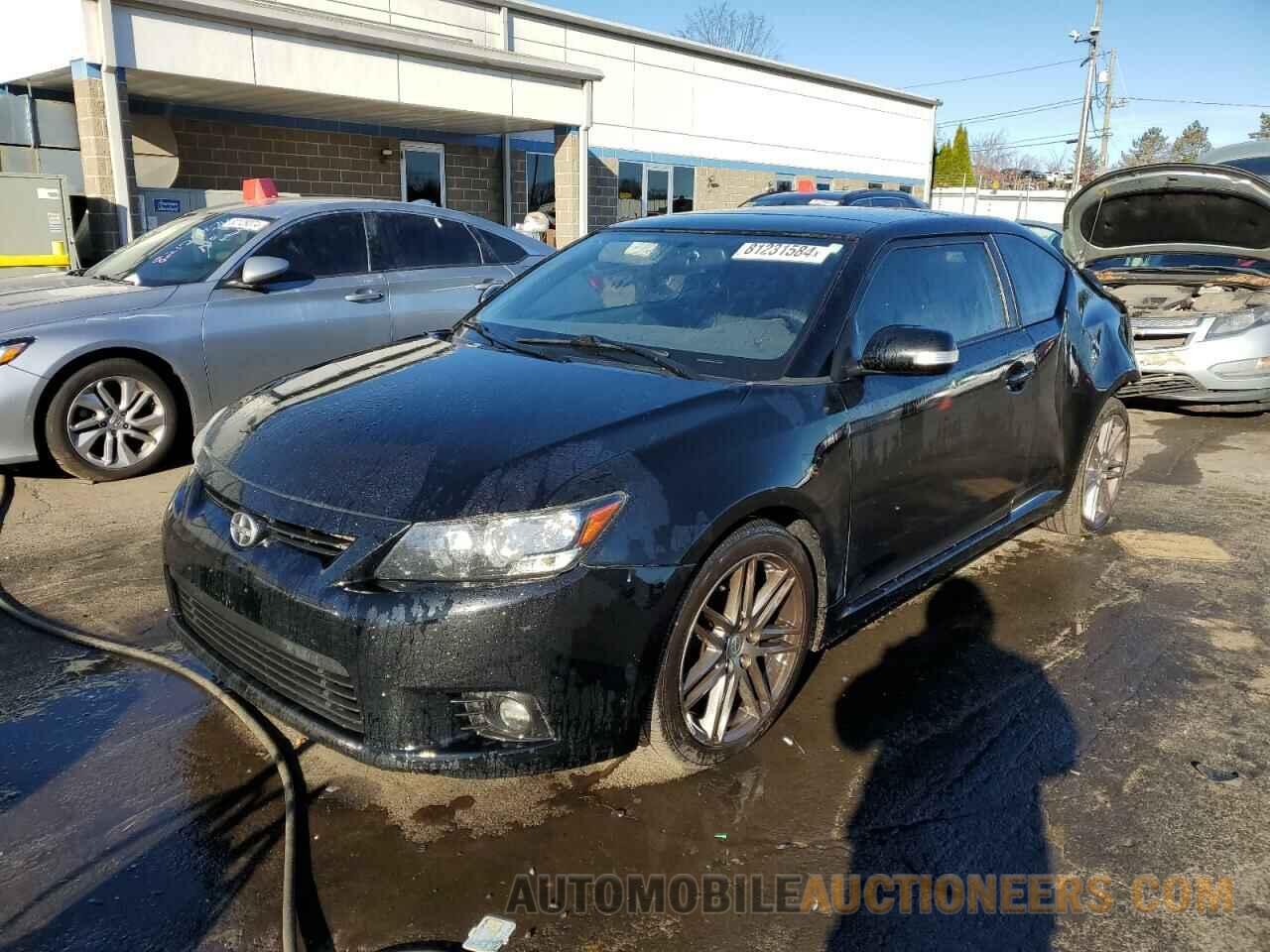 JTKJF5C73D3064359 TOYOTA SCION 2013