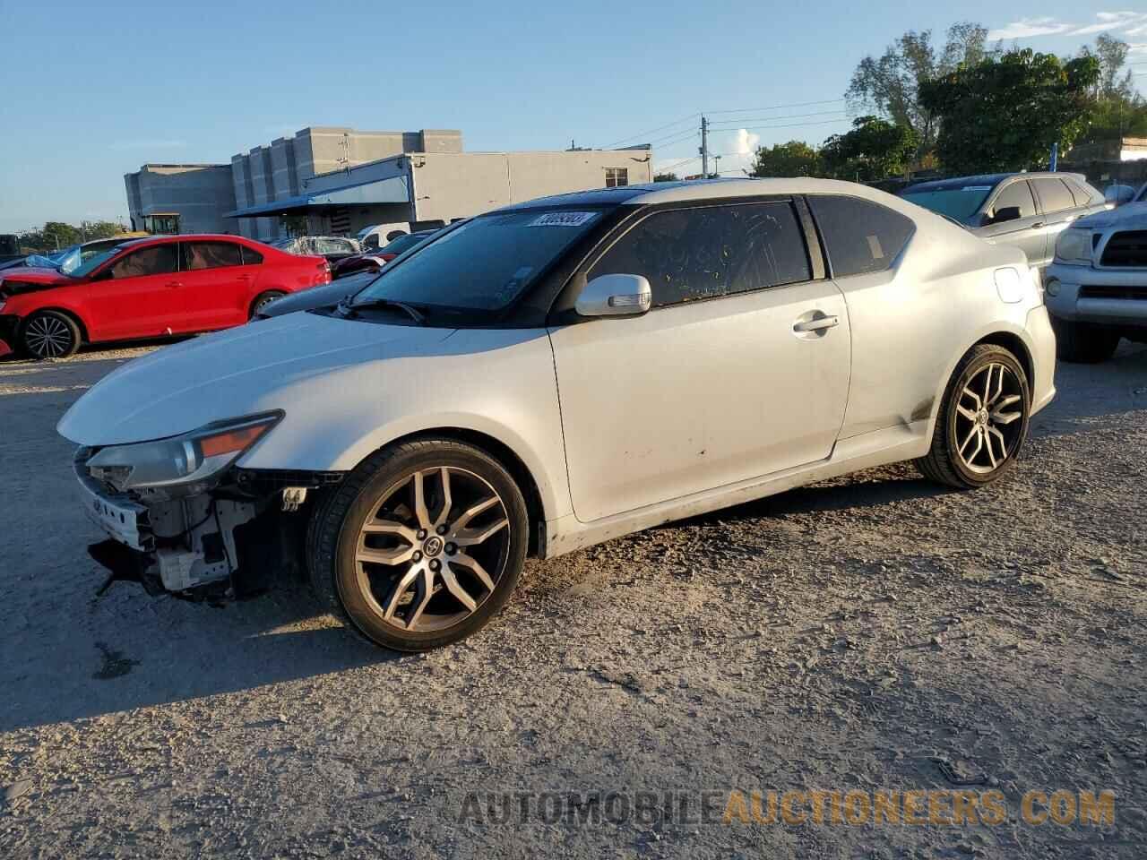 JTKJF5C74GJ022685 TOYOTA SCION 2016