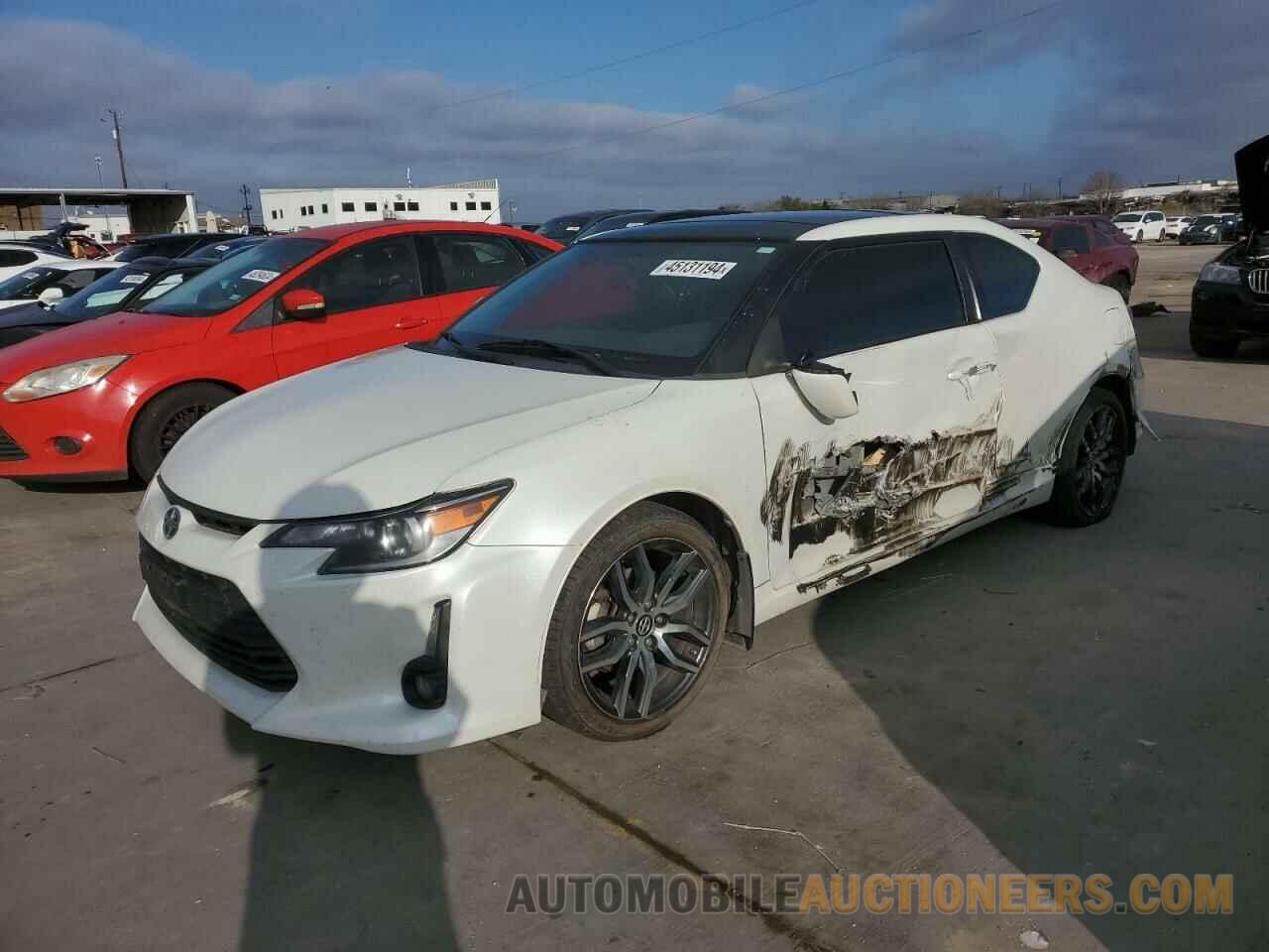 JTKJF5C76GJ018685 TOYOTA SCION 2016