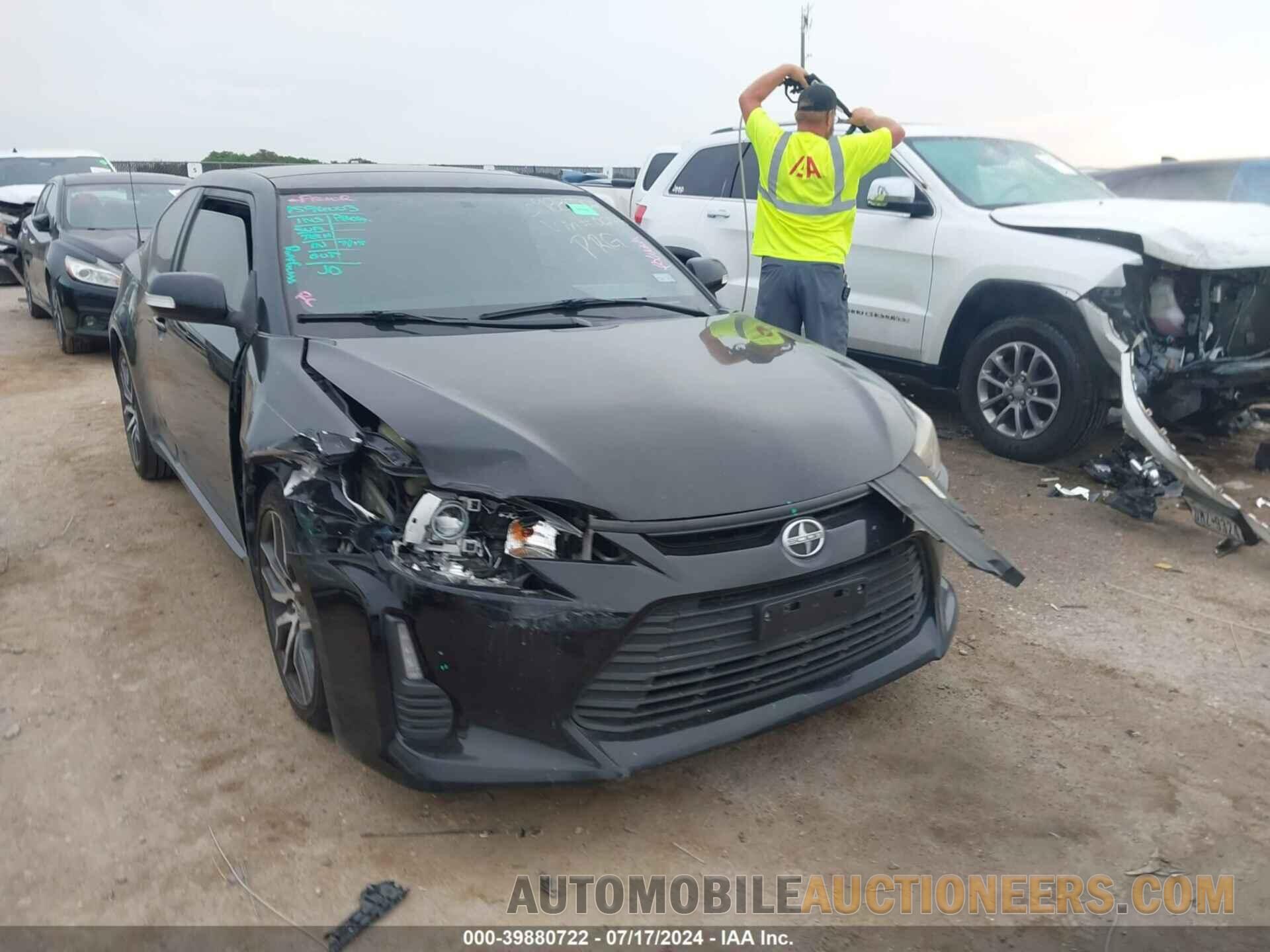 JTKJF5C77FJ012733 TOYOTA SCION TC 2015