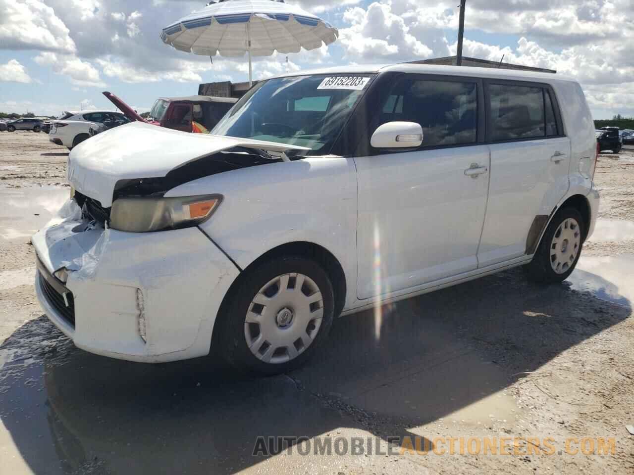 JTLZE4FE5FJ067770 TOYOTA SCION 2015