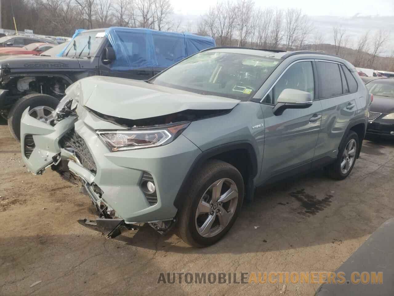 JTMB6RFV0MD039717 TOYOTA RAV4 2021