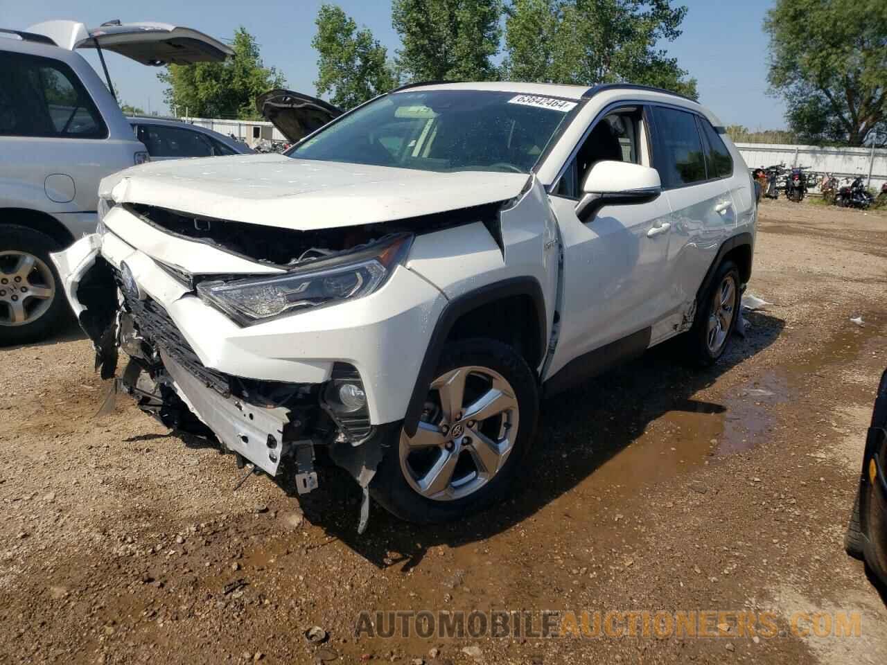 JTMB6RFV4MD044600 TOYOTA RAV4 2021