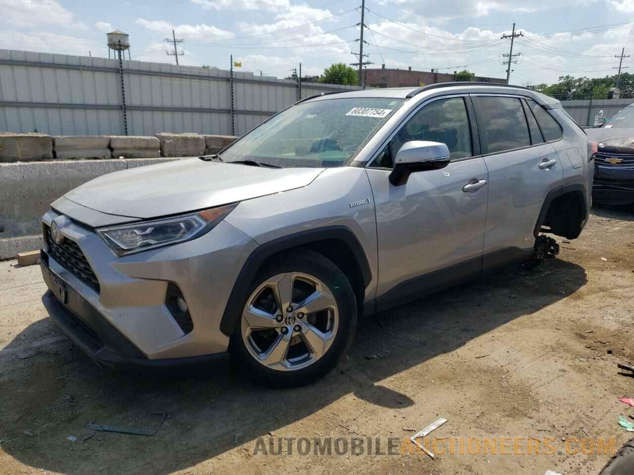 JTMB6RFV4MD046010 TOYOTA RAV4 2021