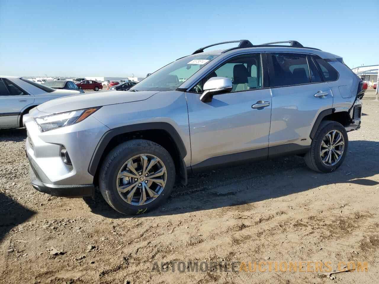 JTMB6RFV5RD144213 TOYOTA RAV4 2024