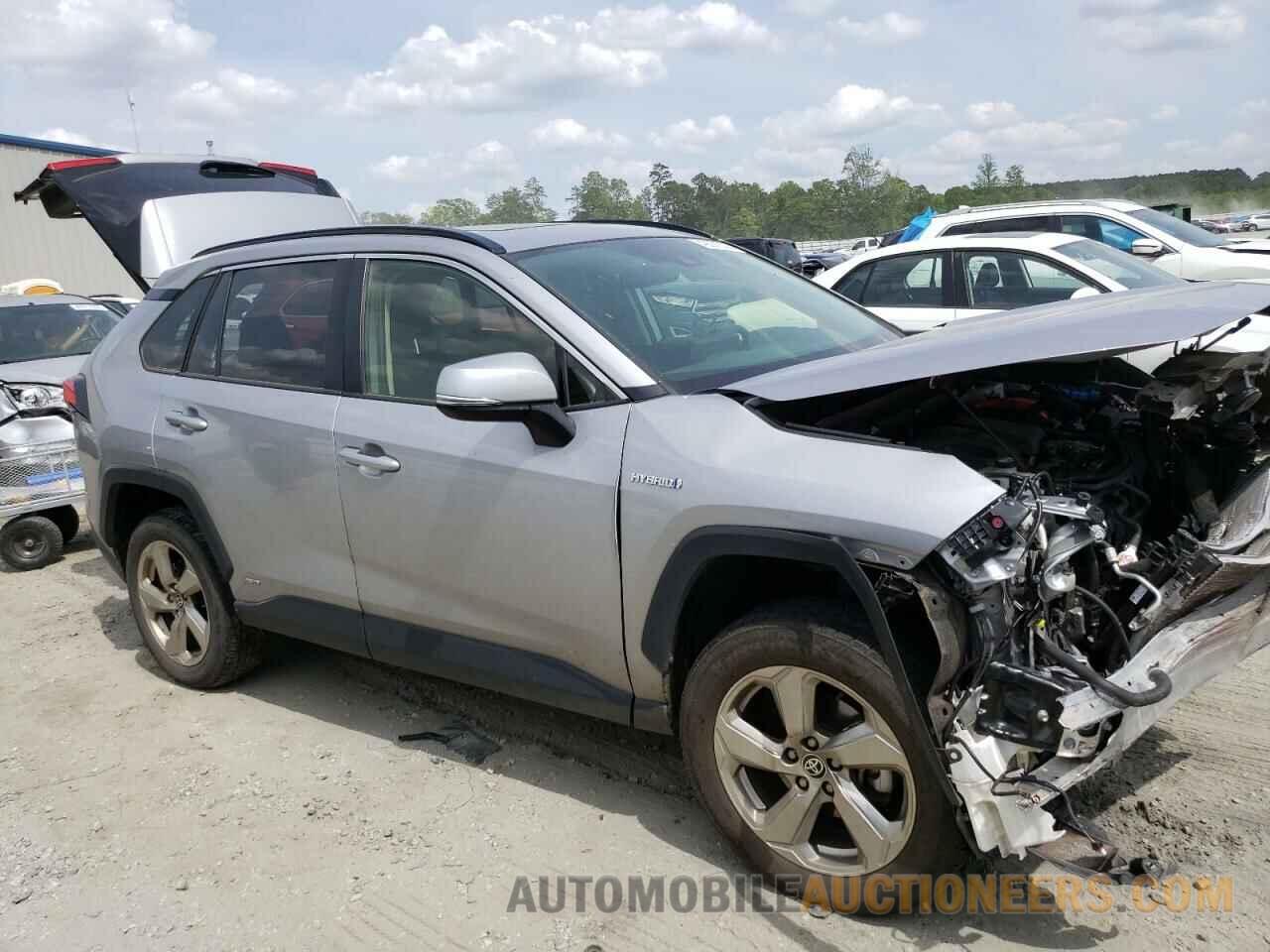 JTMB6RFV7MD039469 TOYOTA RAV4 2021