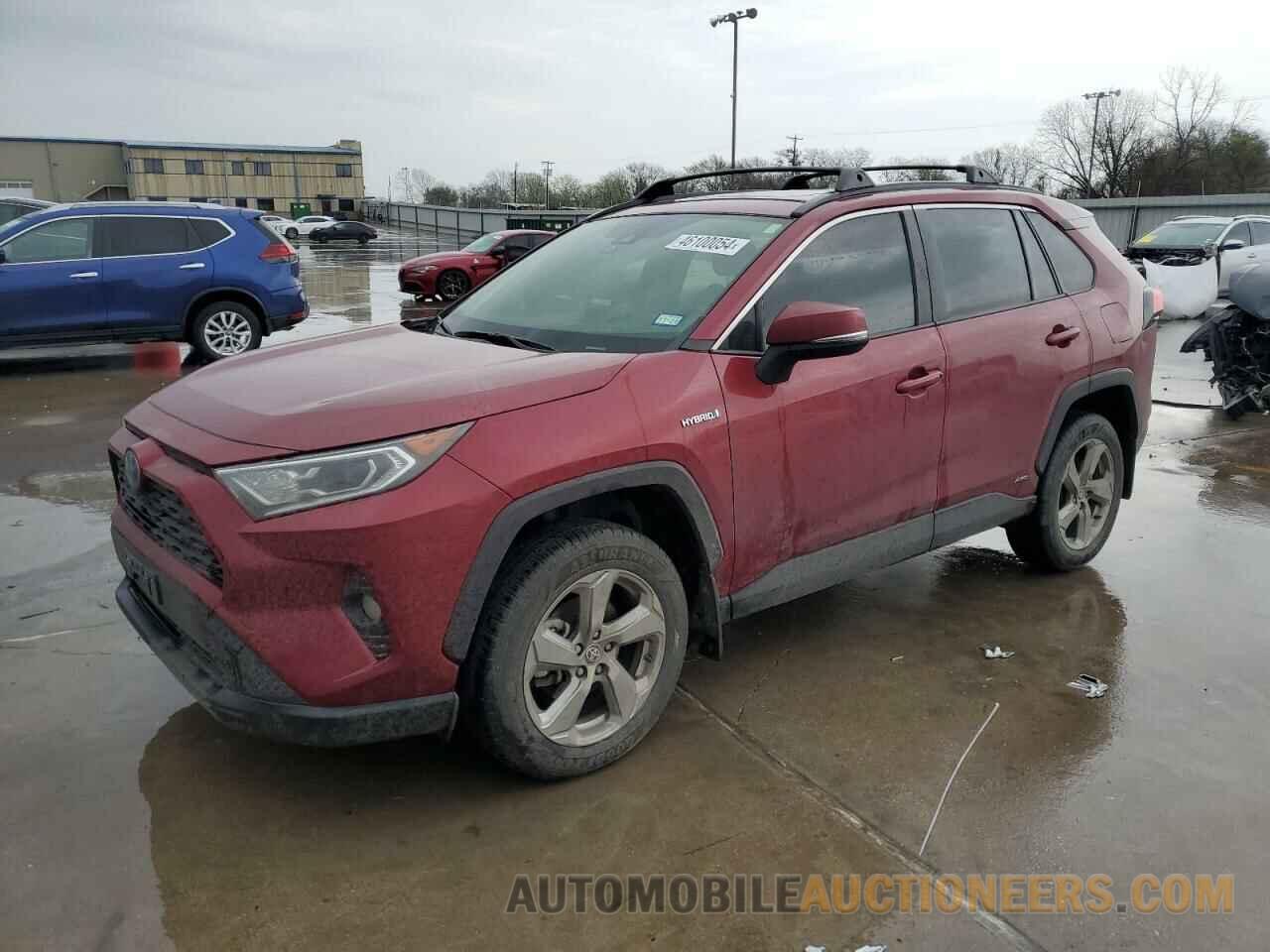 JTMB6RFVXMD043340 TOYOTA RAV4 2021