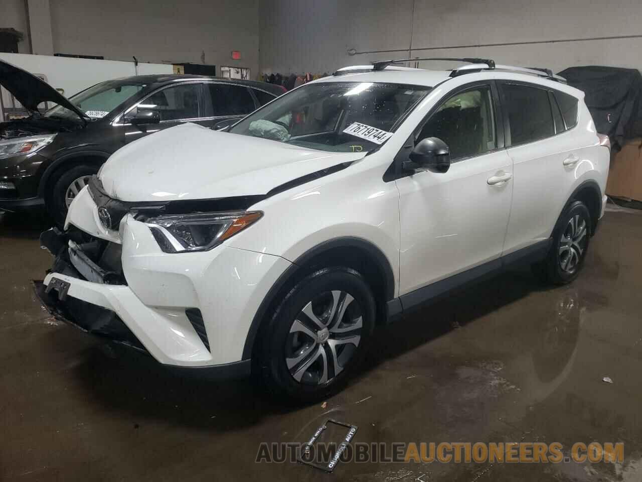 JTMBFREV2GJ100797 TOYOTA RAV4 2016