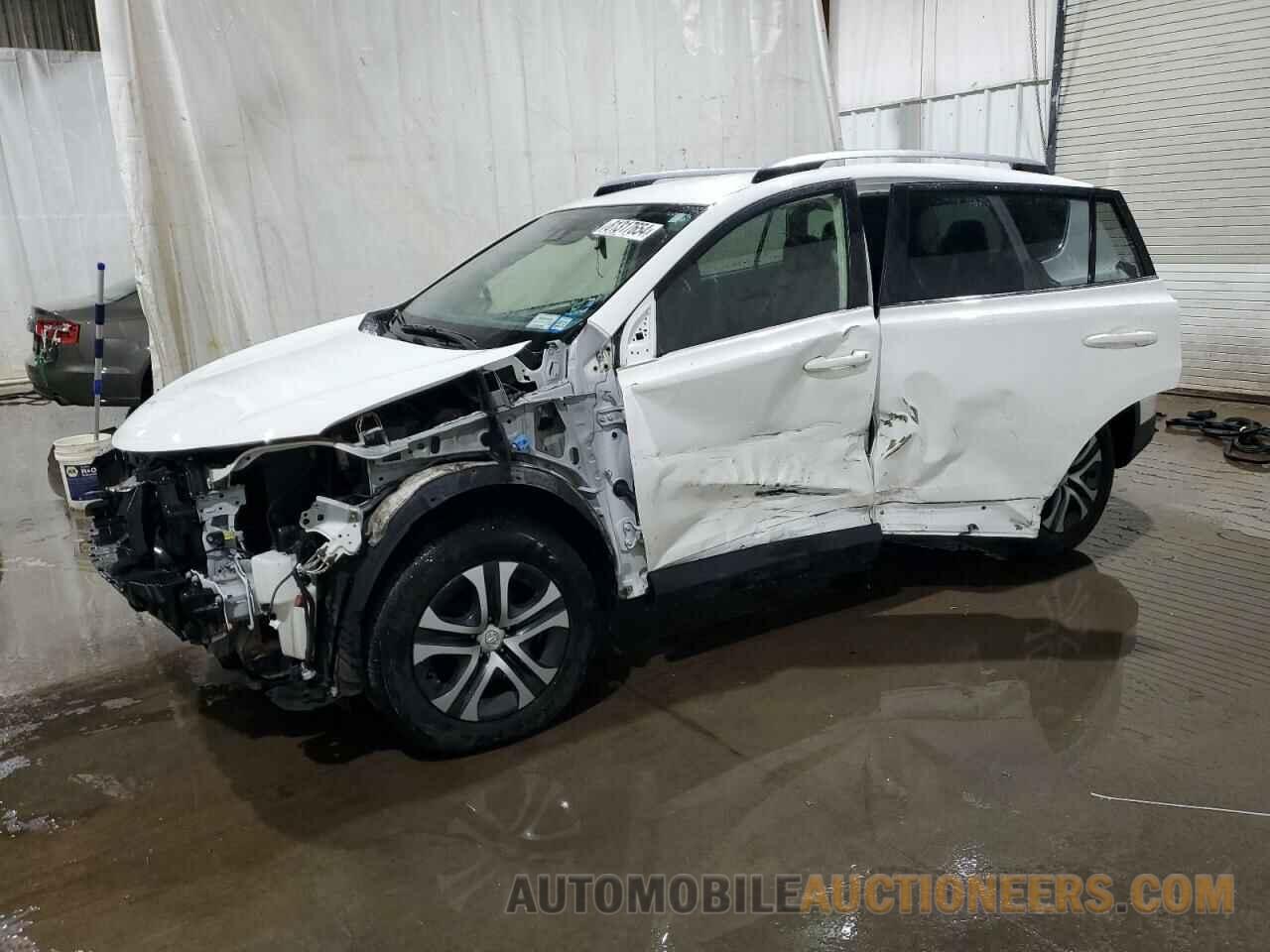 JTMBFREV2HJ704948 TOYOTA RAV4 2017