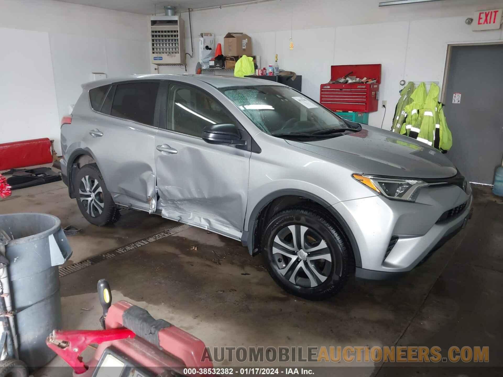 JTMBFREV2JJ206206 TOYOTA RAV4 2018