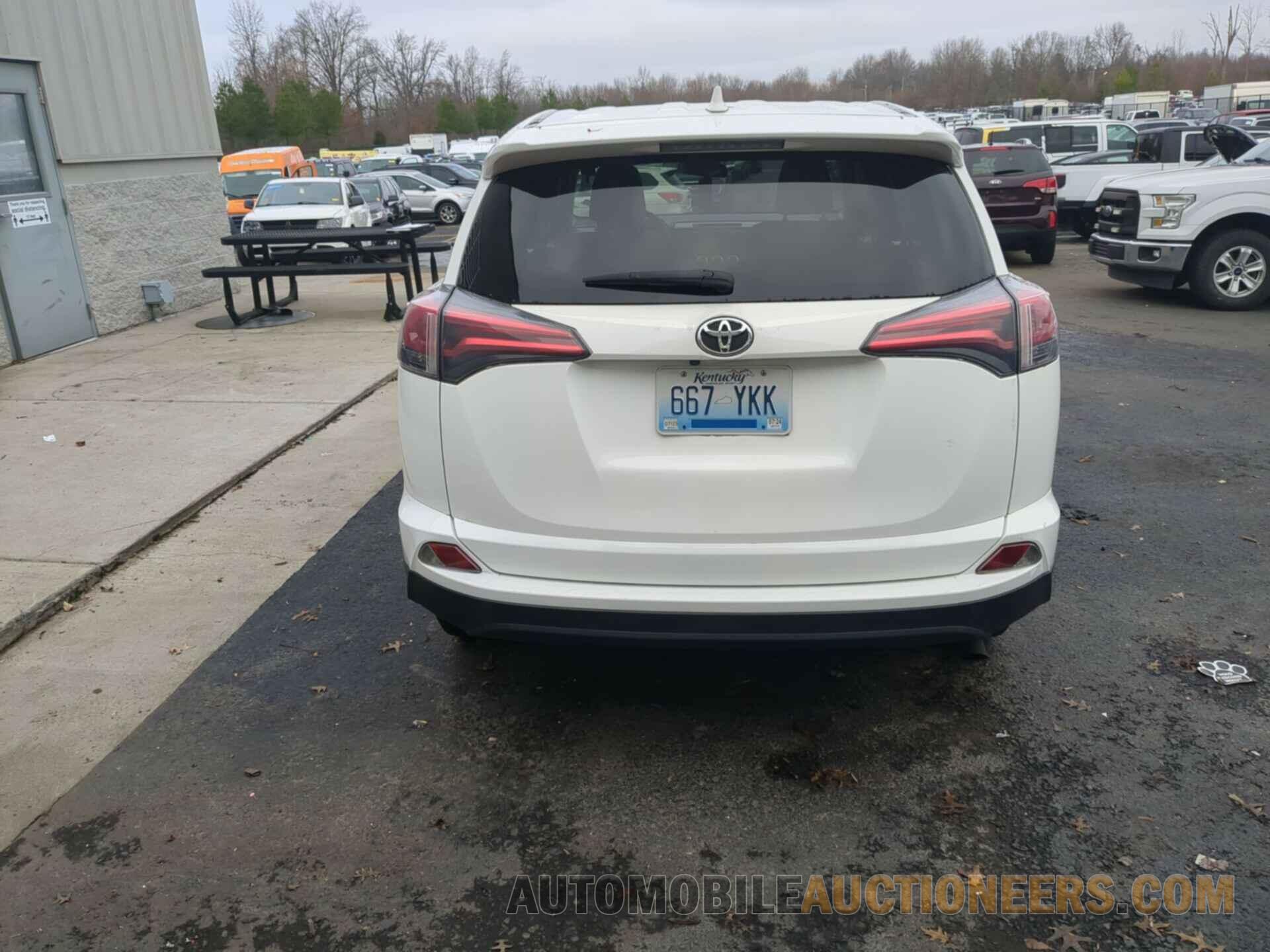 JTMBFREV4JJ741523 TOYOTA RAV4 2018