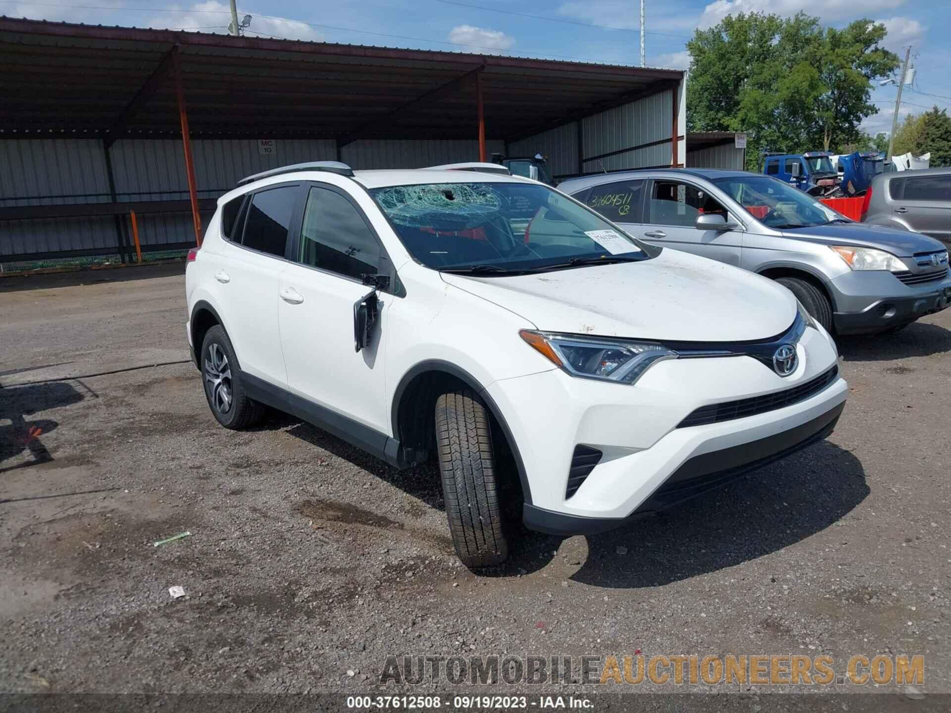 JTMBFREV6GJ058814 TOYOTA RAV4 2016