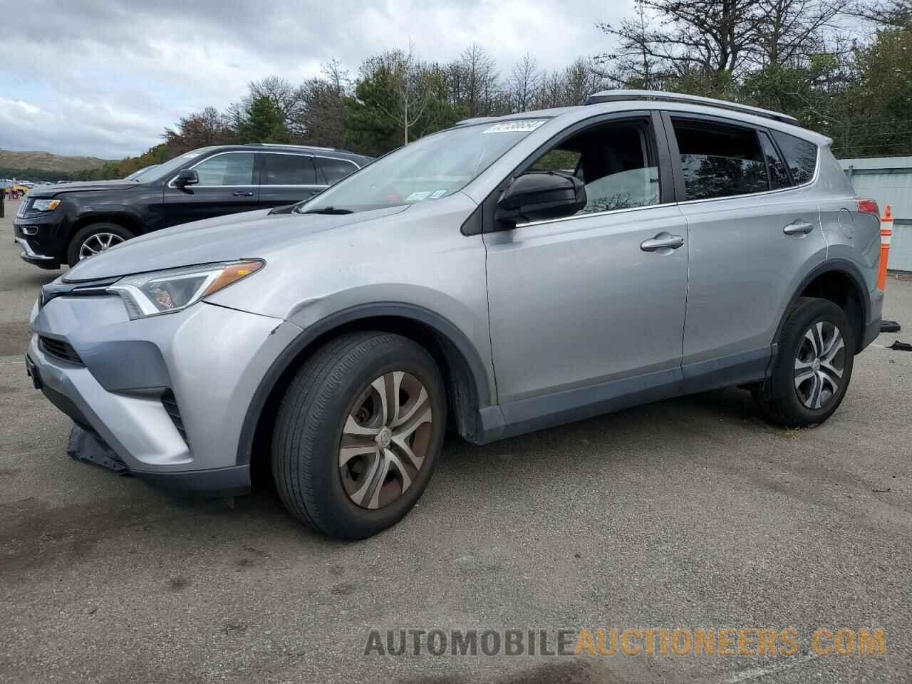 JTMBFREV6JJ215961 TOYOTA RAV4 2018