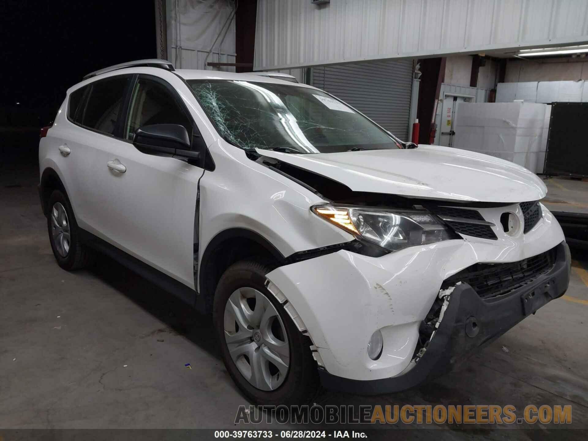 JTMBFREV7FJ049215 TOYOTA RAV4 2015