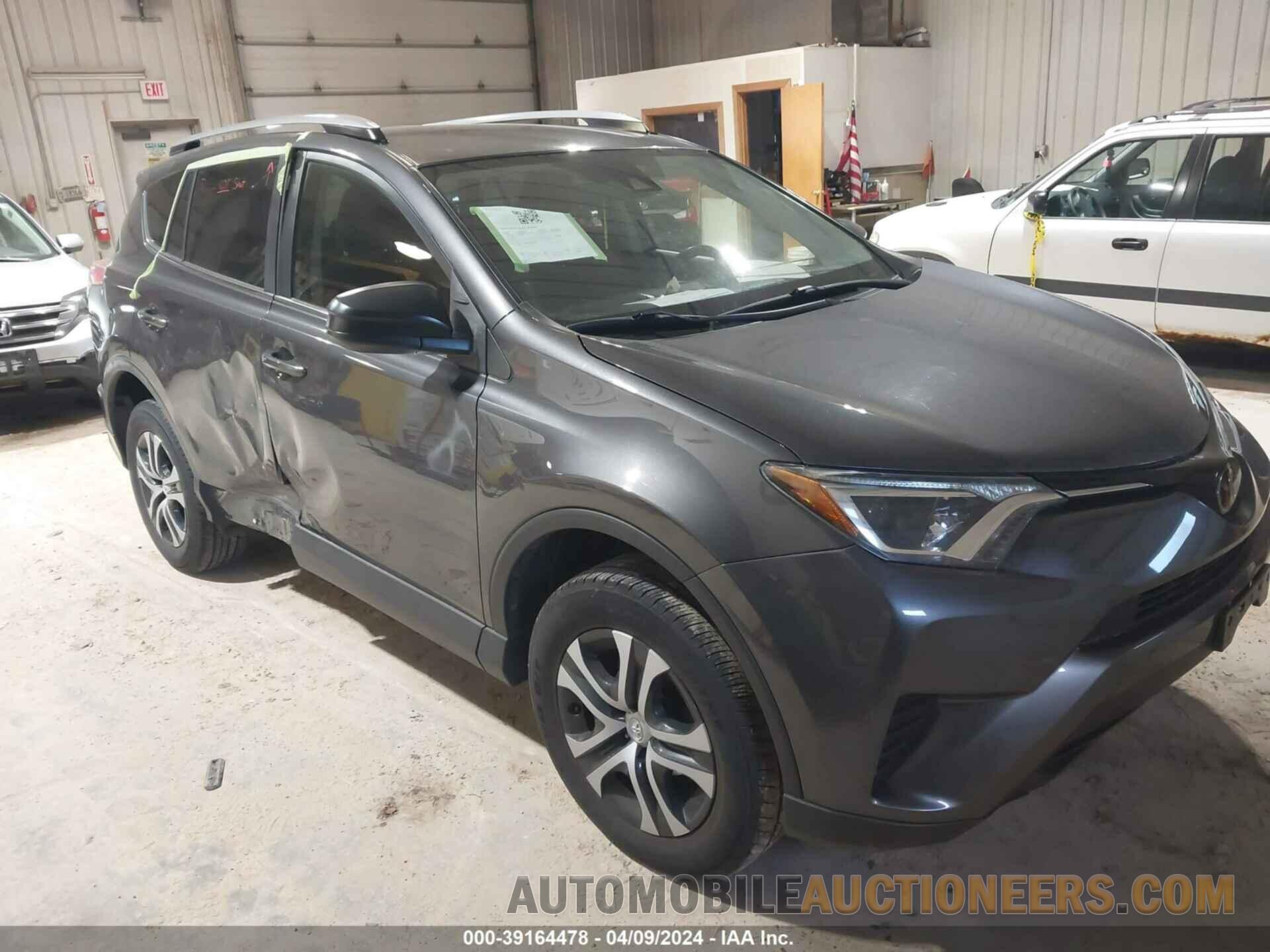 JTMBFREV8HJ174016 TOYOTA RAV4 2017