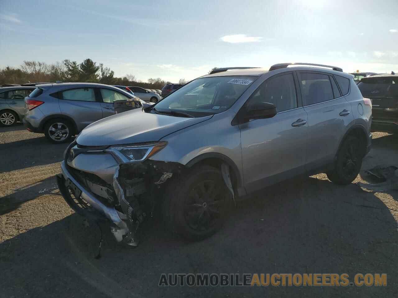 JTMBFREV8JJ211197 TOYOTA RAV4 2018