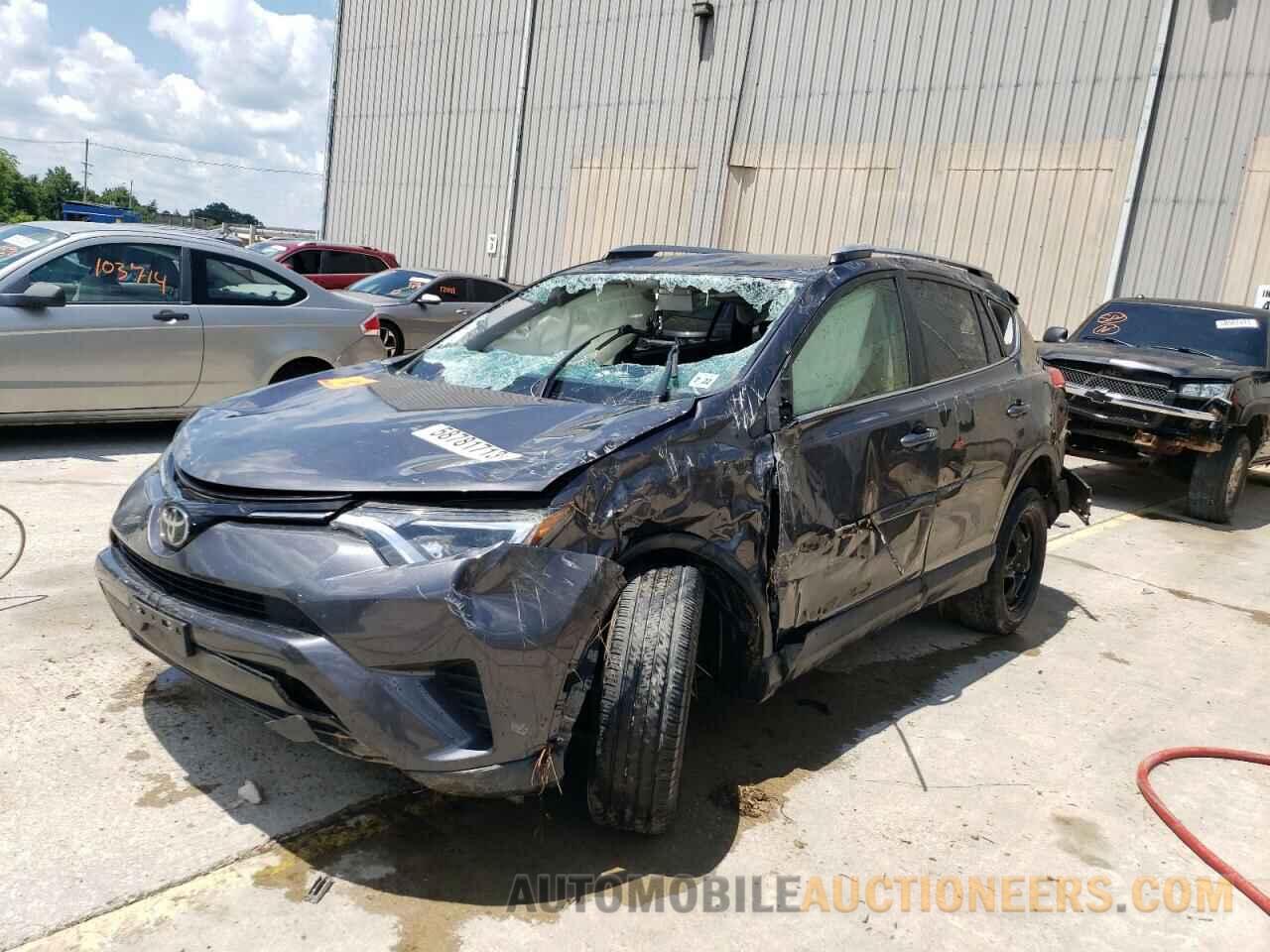 JTMBFREV9HJ152977 TOYOTA RAV4 2017