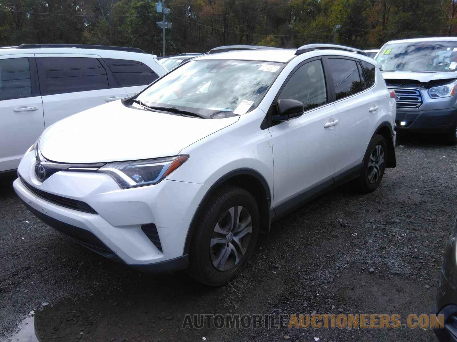 JTMBFREV9JJ735765 Toyota RAV4 2018