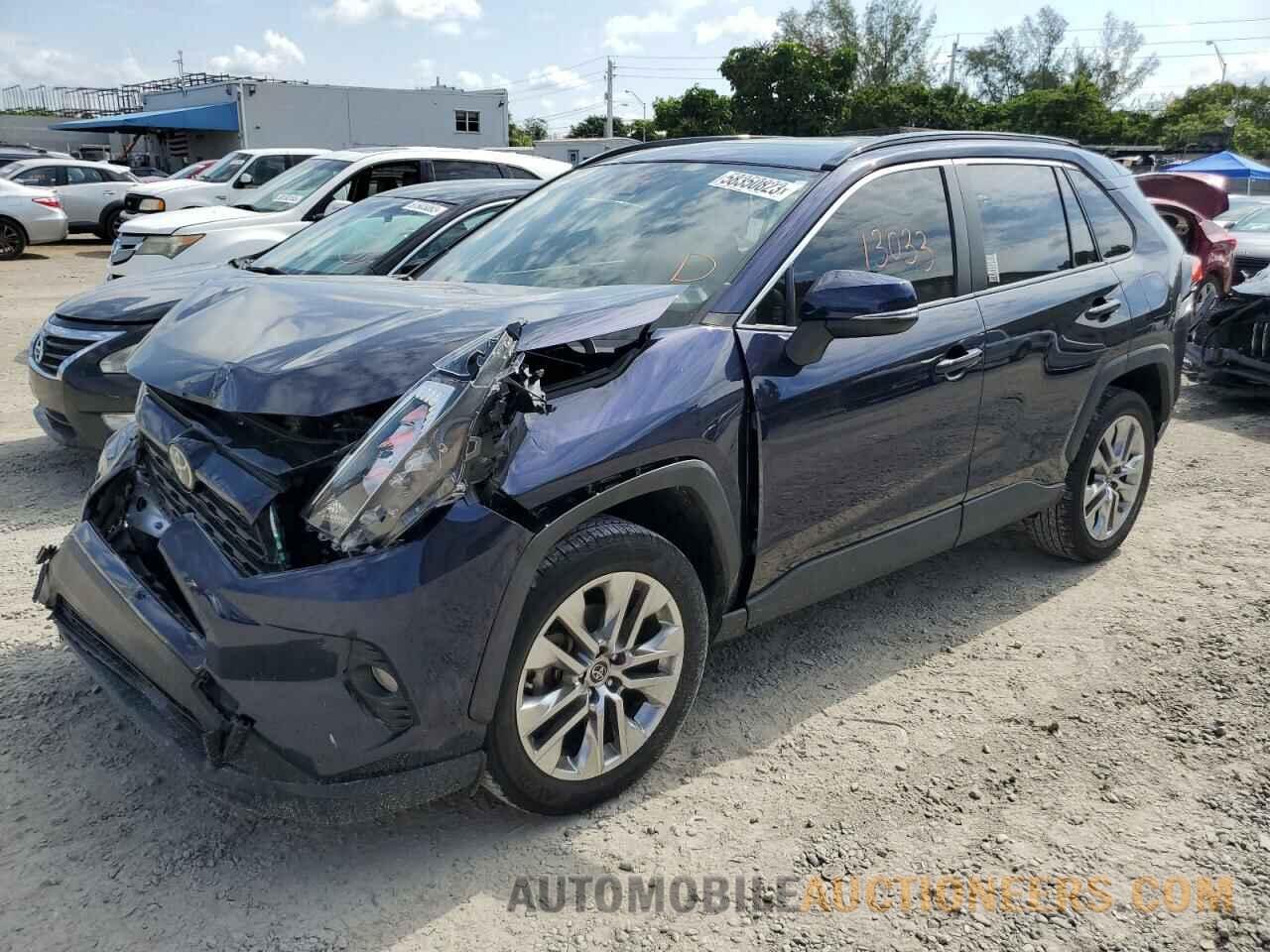 JTMC1RFV3KJ015610 TOYOTA RAV4 2019