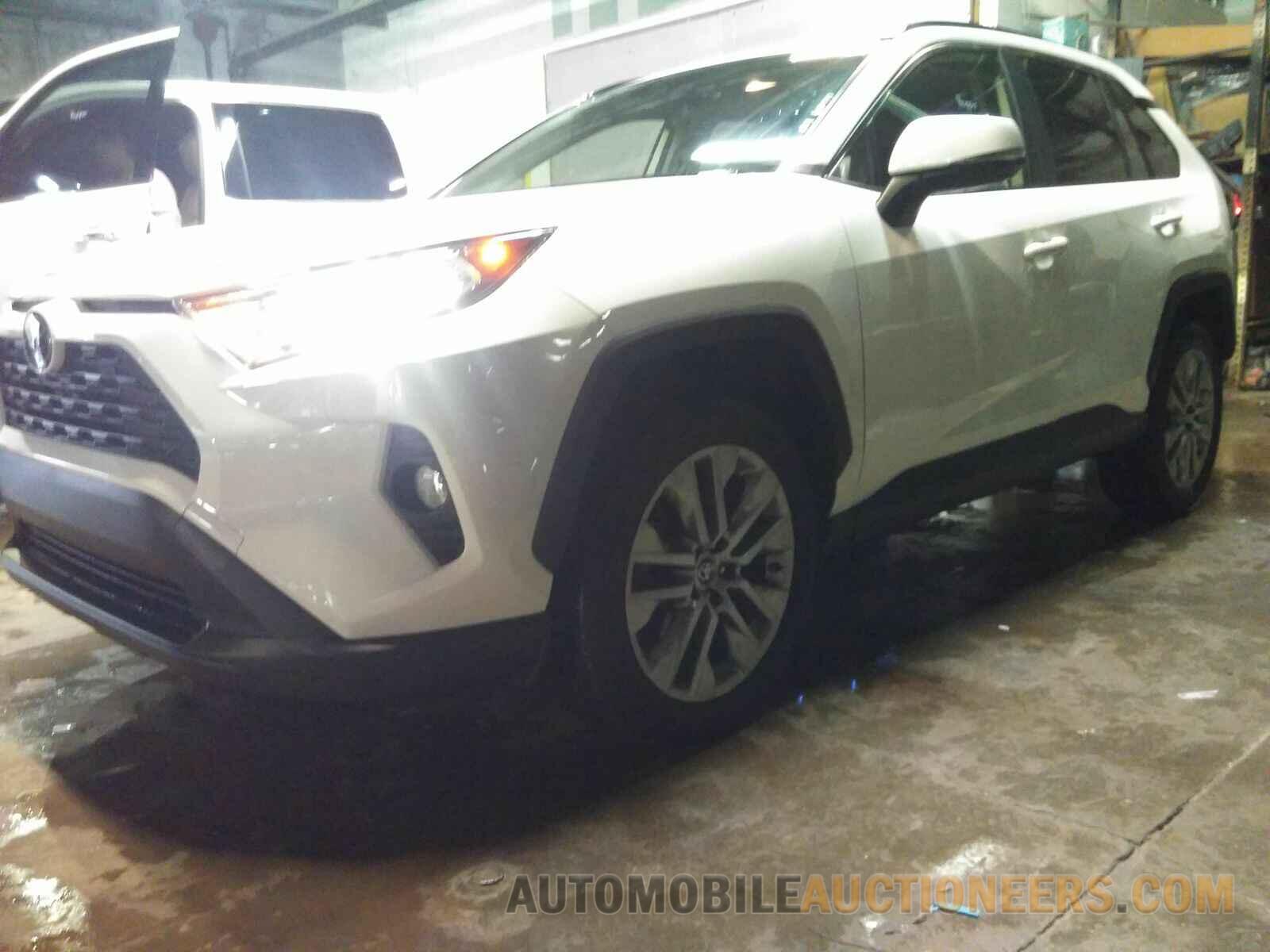 JTMC1RFV5KD517047 Toyota RAV4 2019