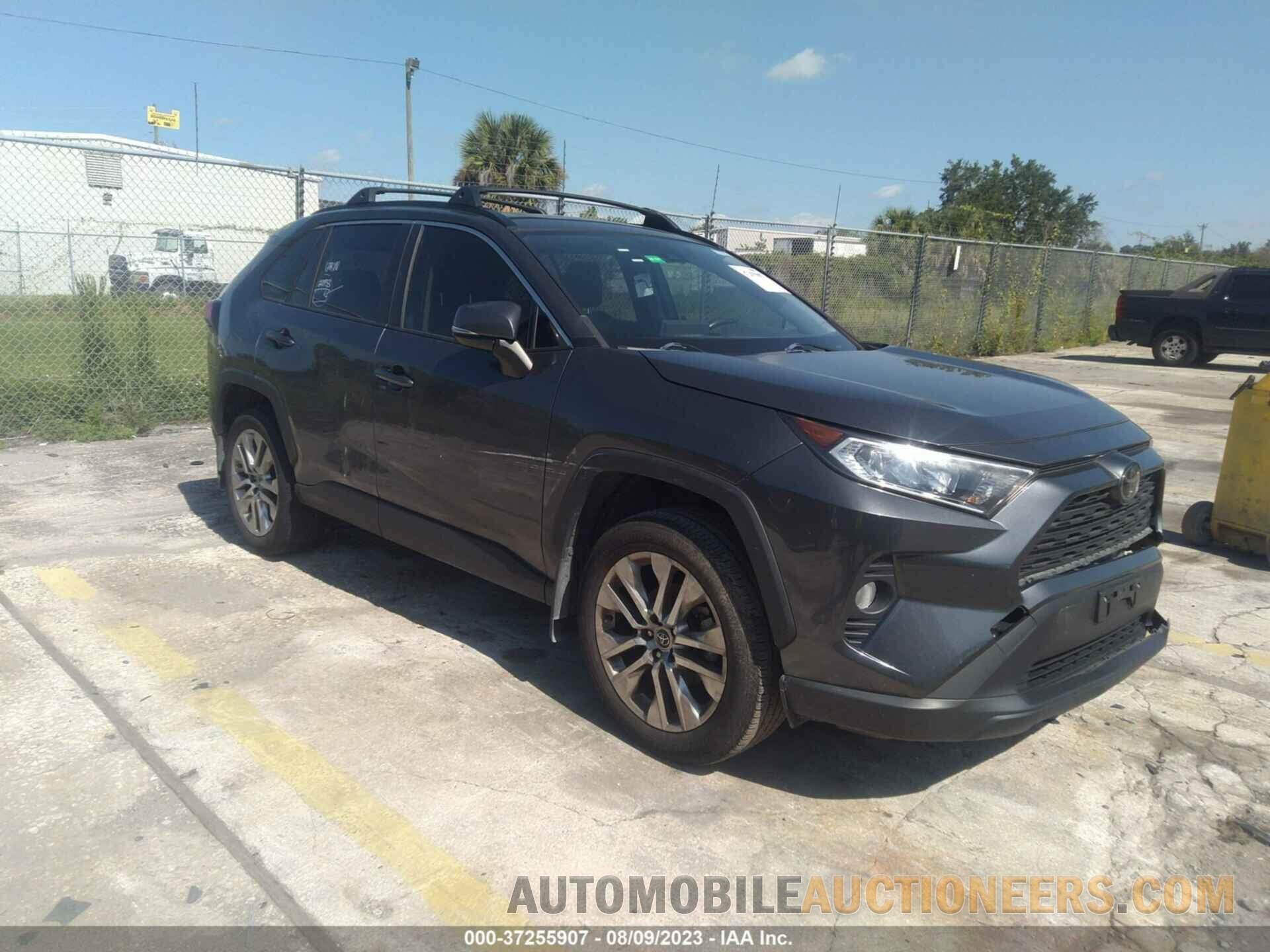 JTMC1RFV7KD011817 TOYOTA RAV4 2019