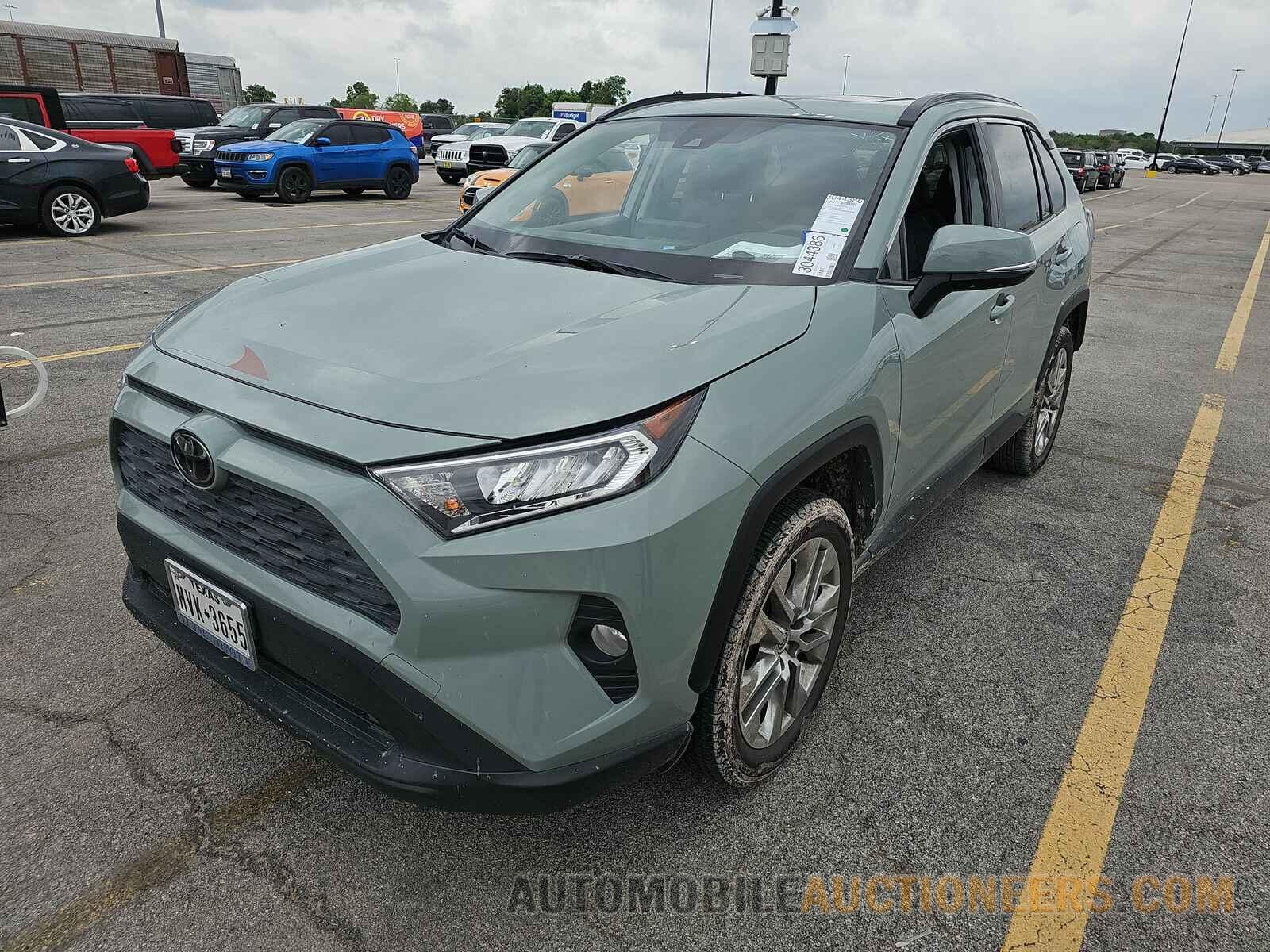 JTMC1RFV8KD039738 Toyota RAV4 2019