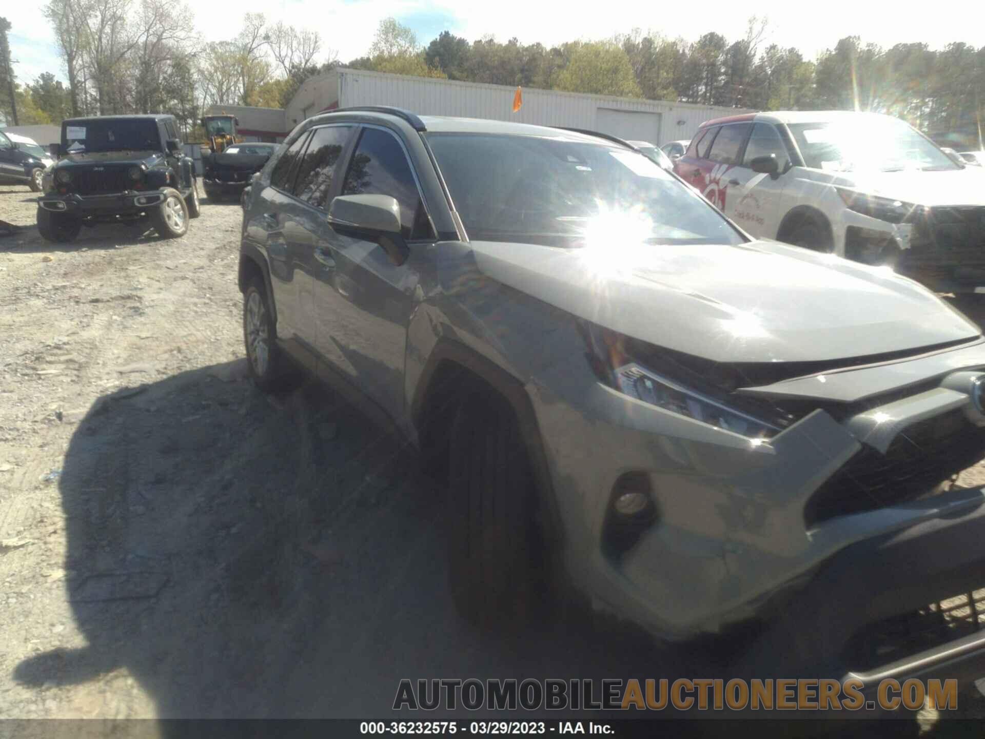 JTMC1RFV9KD029879 TOYOTA RAV4 2019